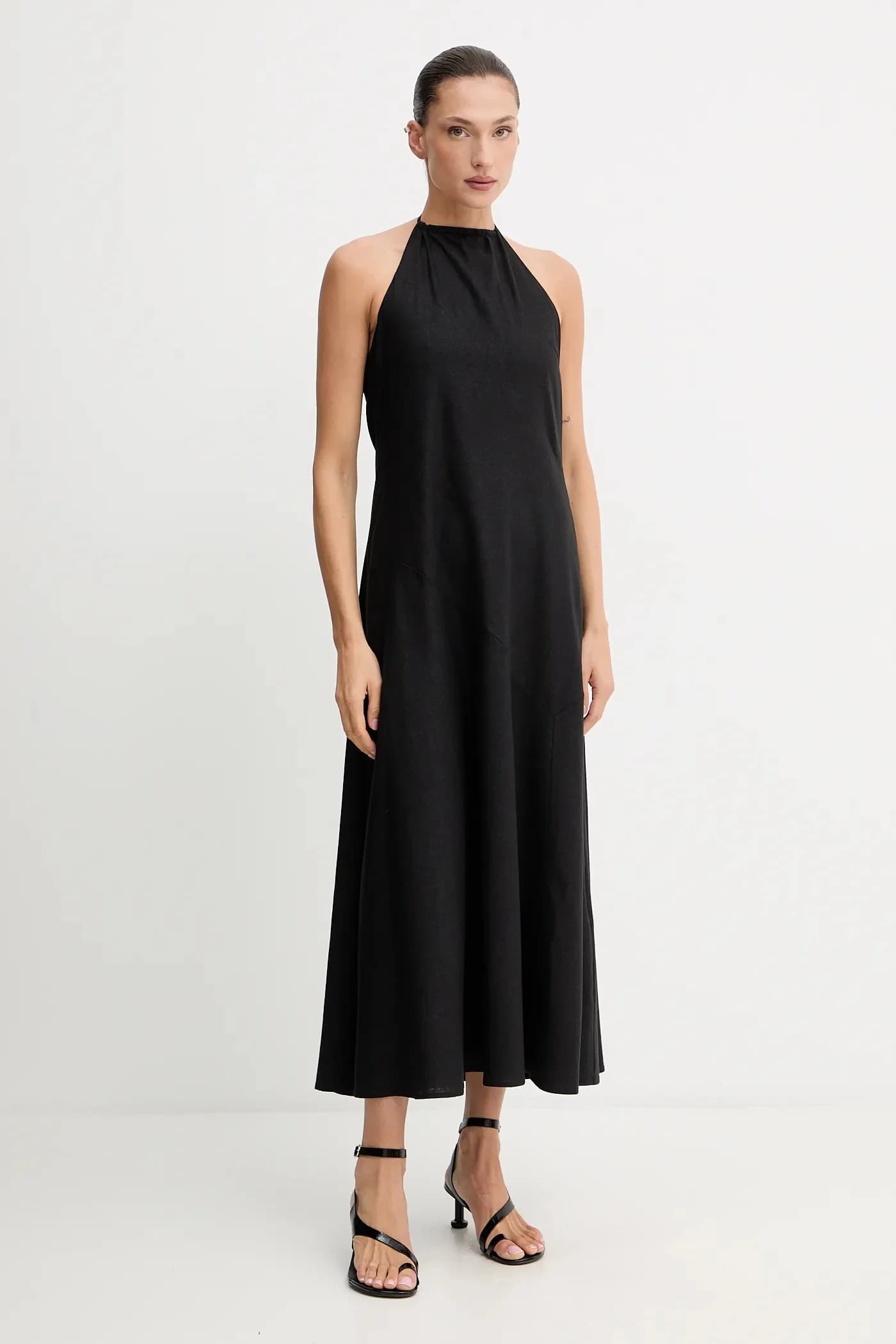 Платье из смесового льна