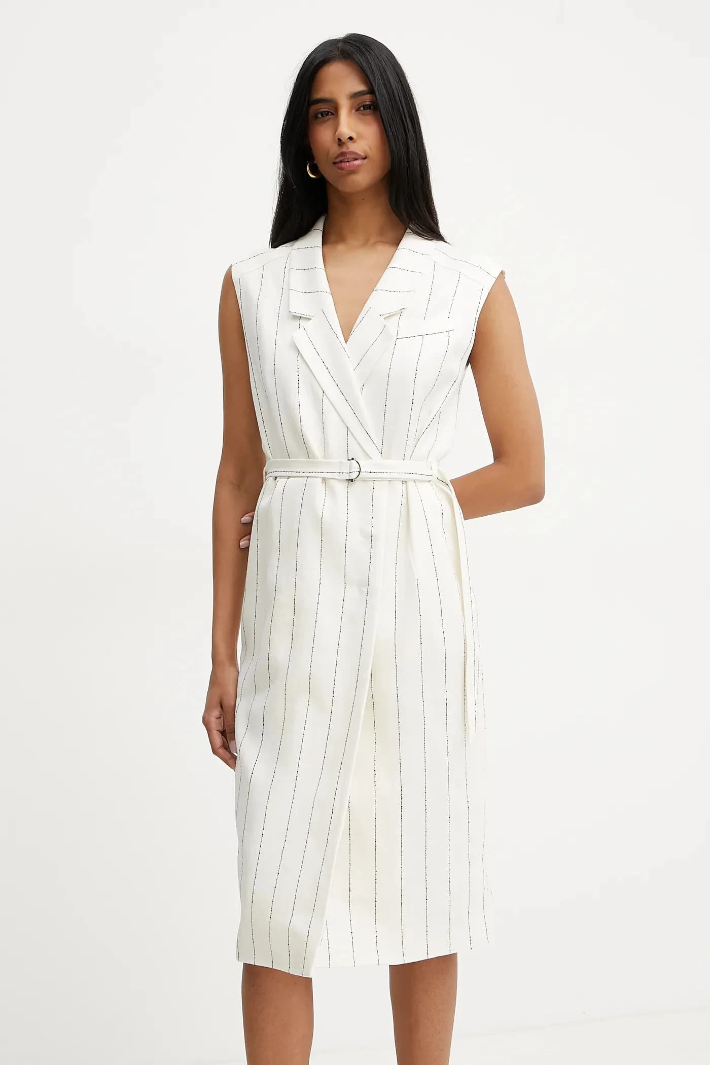 Льняное платье