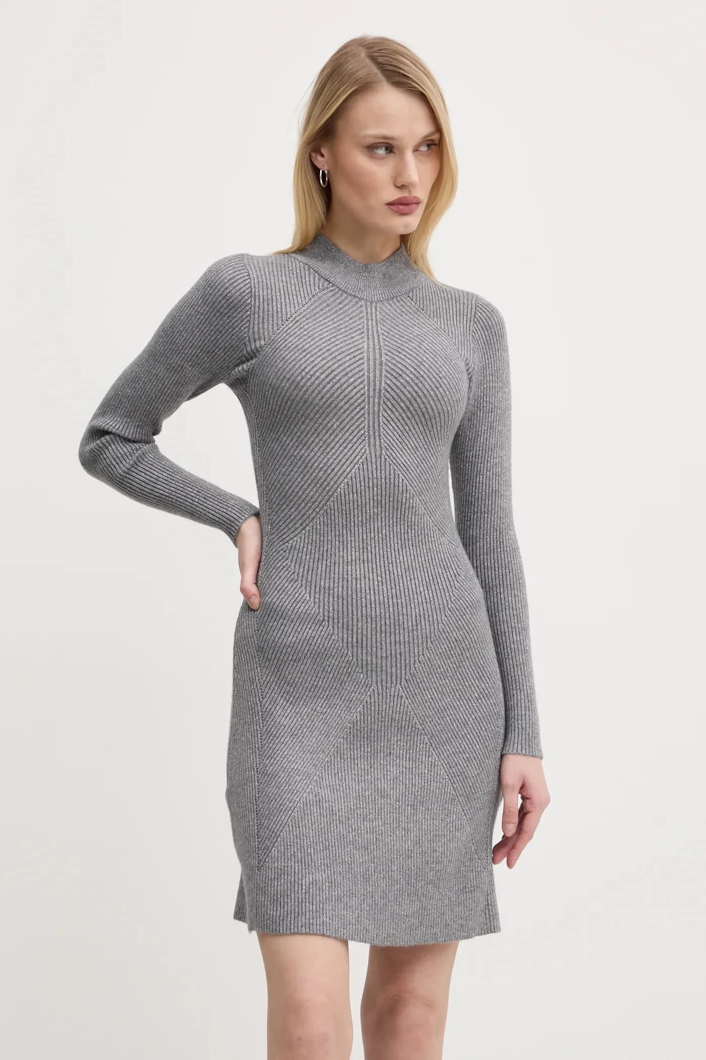 Мини-платье Suki