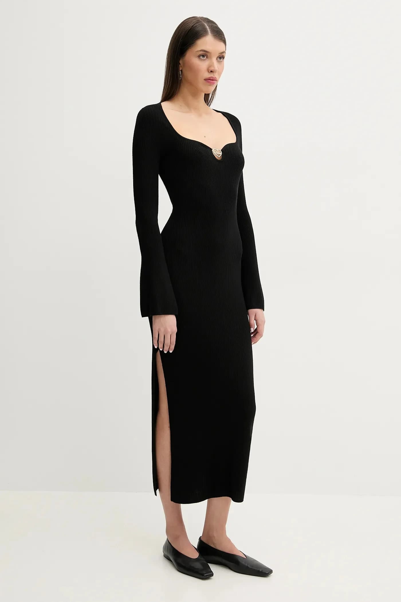 Шерстяное платье