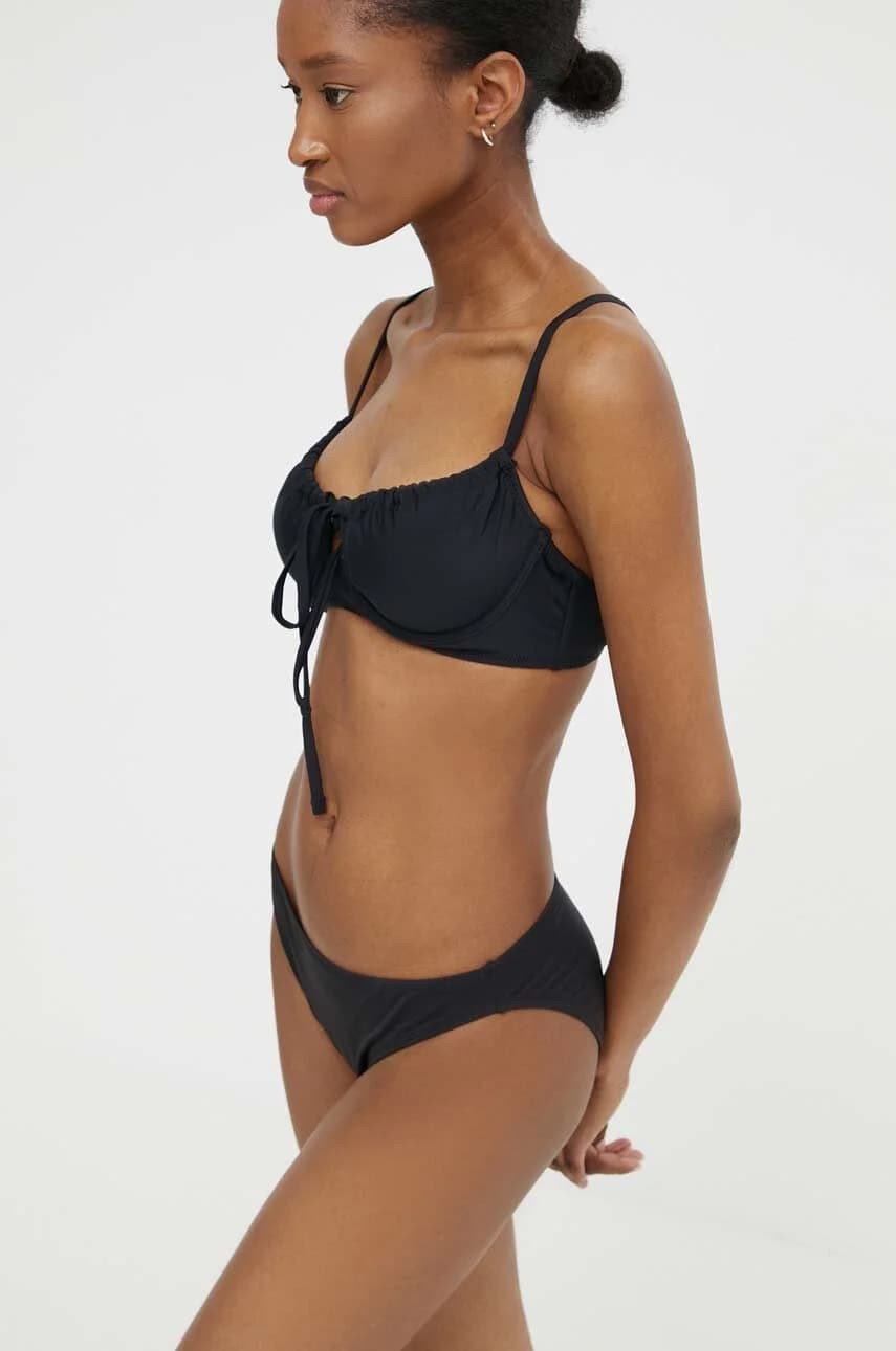 Плавательный бюстгальтер