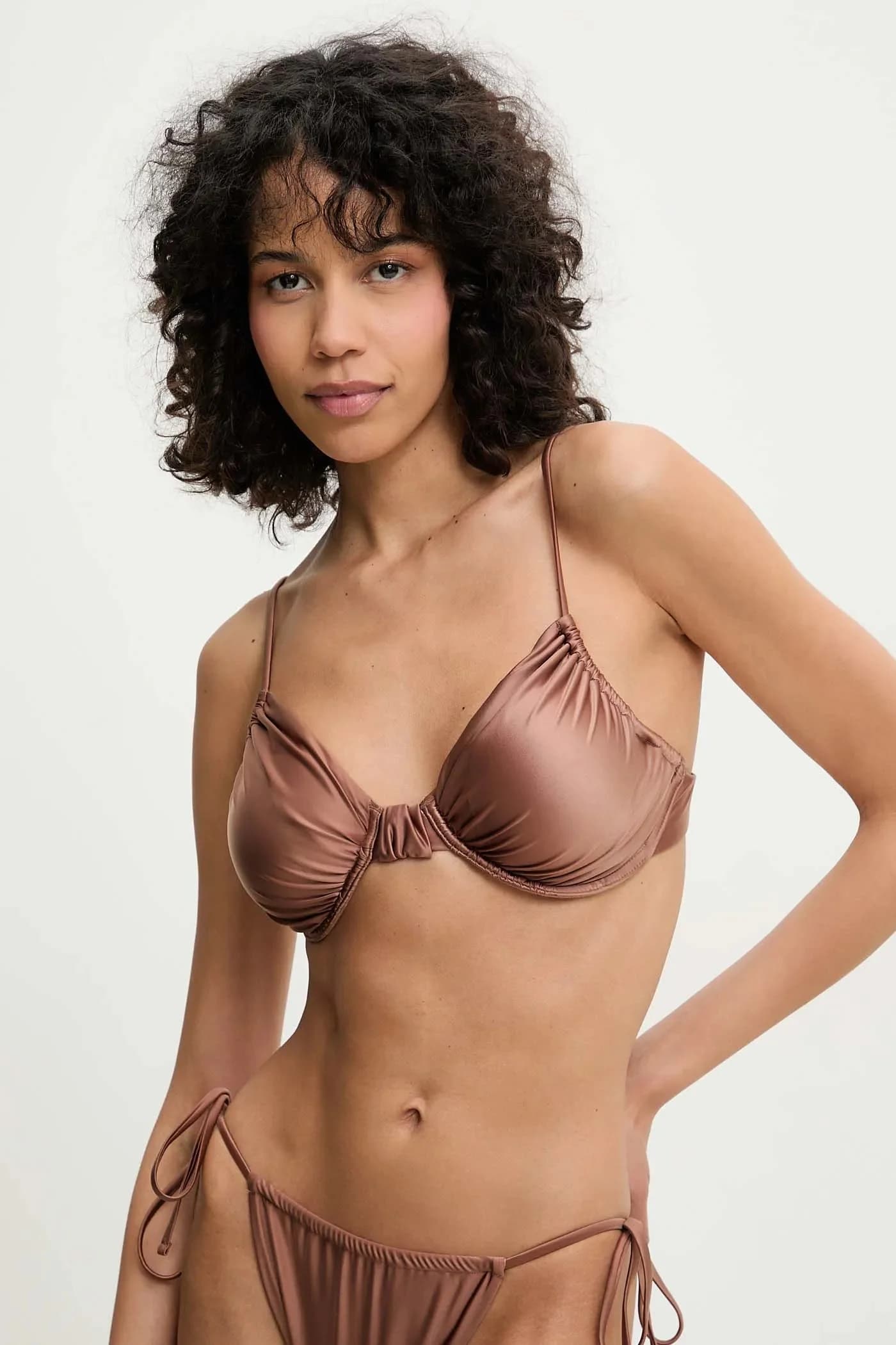 Плавательный бюстгальтер