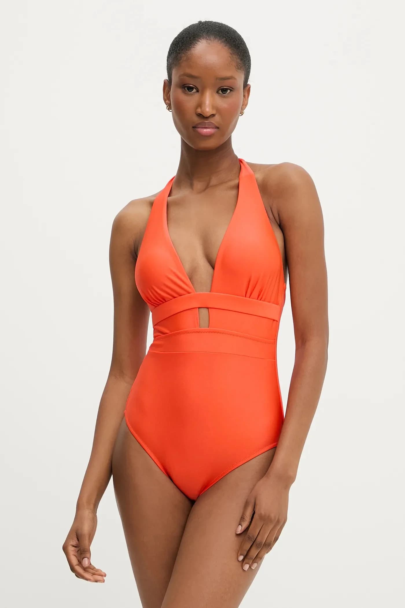 Цельный купальник