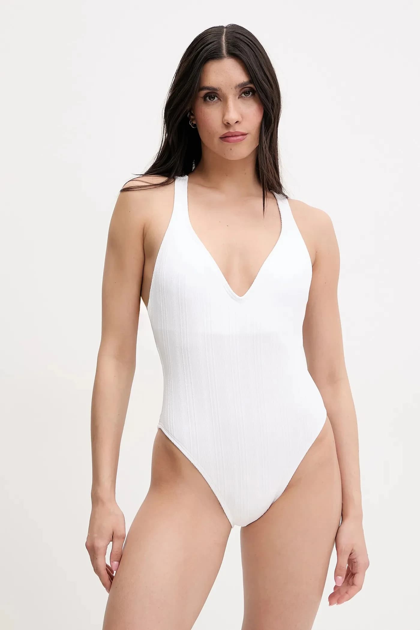 Цельный купальник