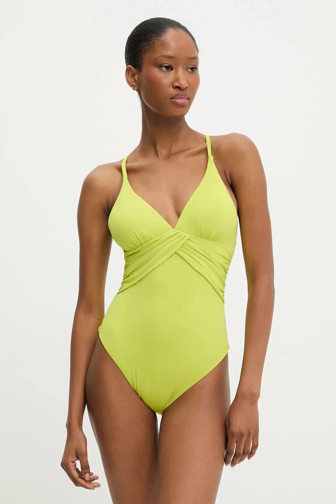 Цельный купальник