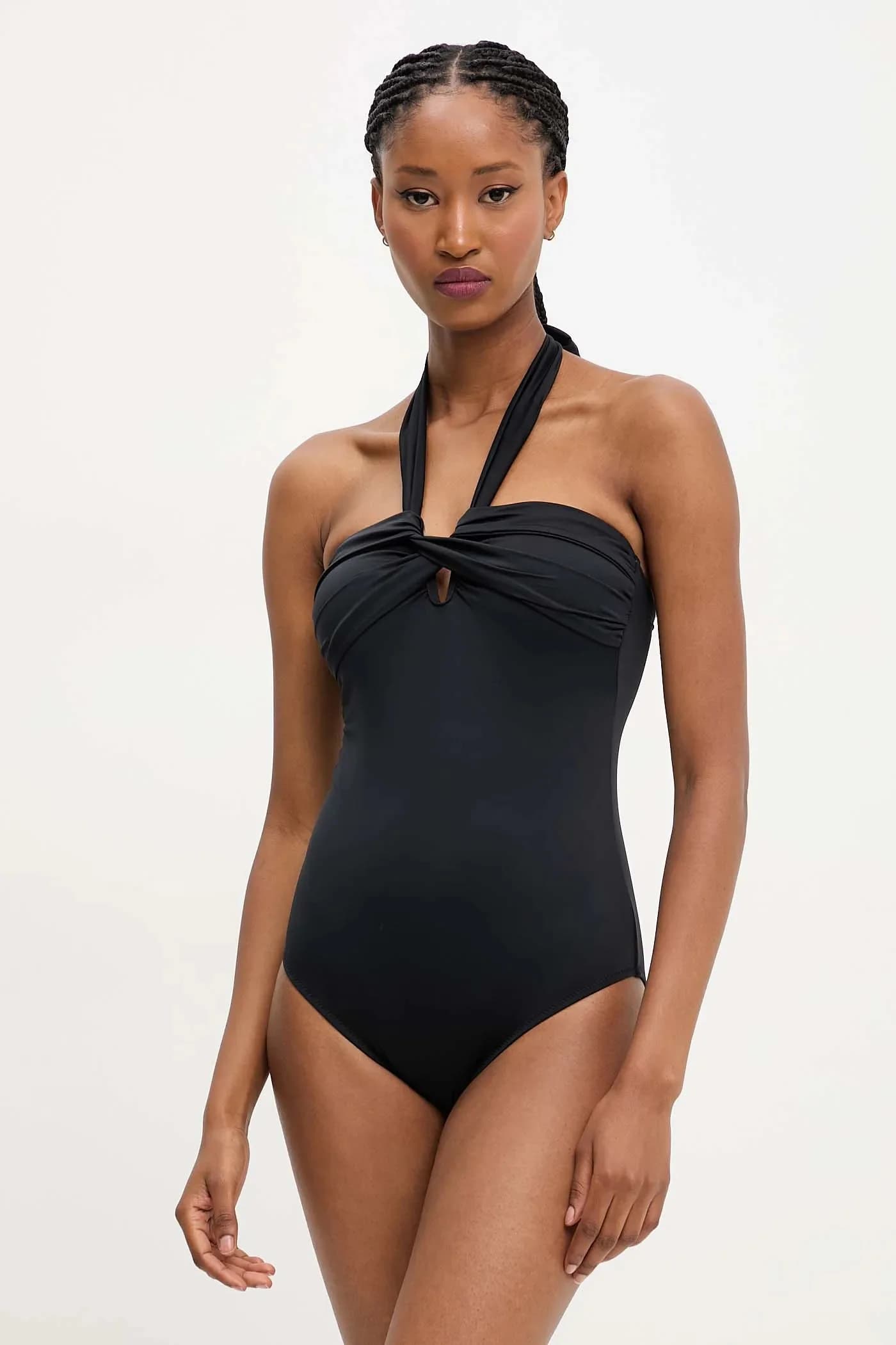 Цельный купальник