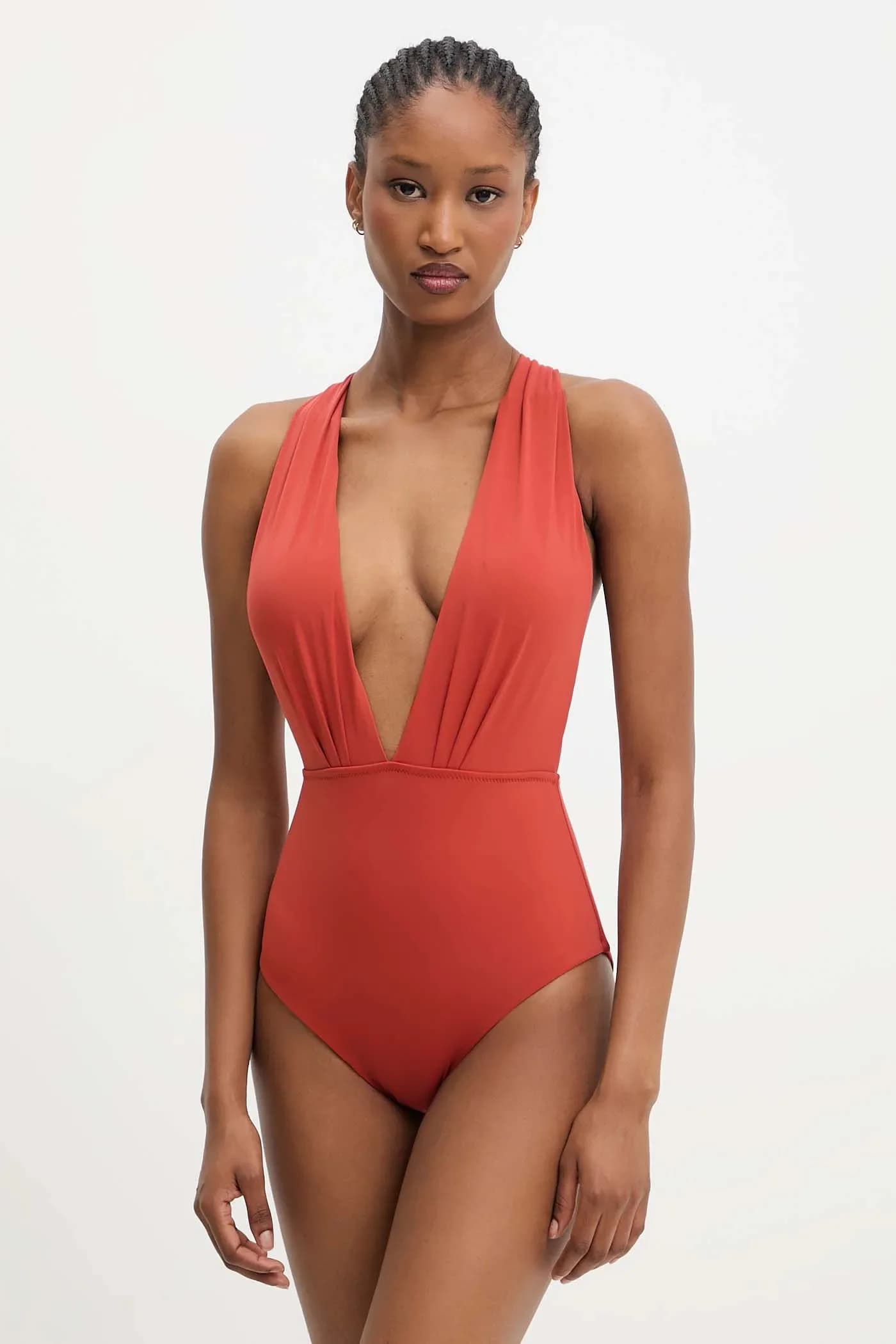 Цельный купальник