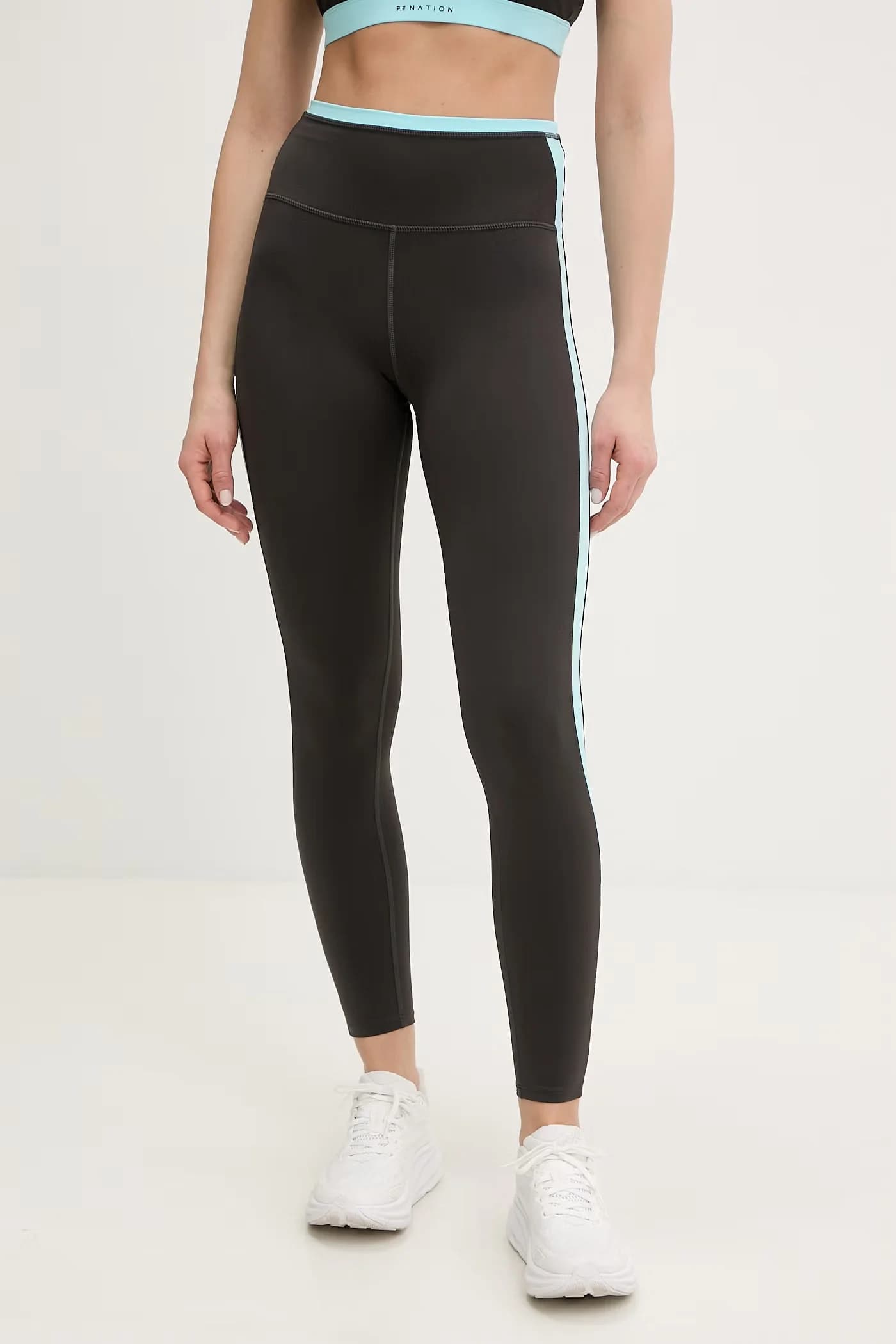 Выпуклые тренировочные леггинсы