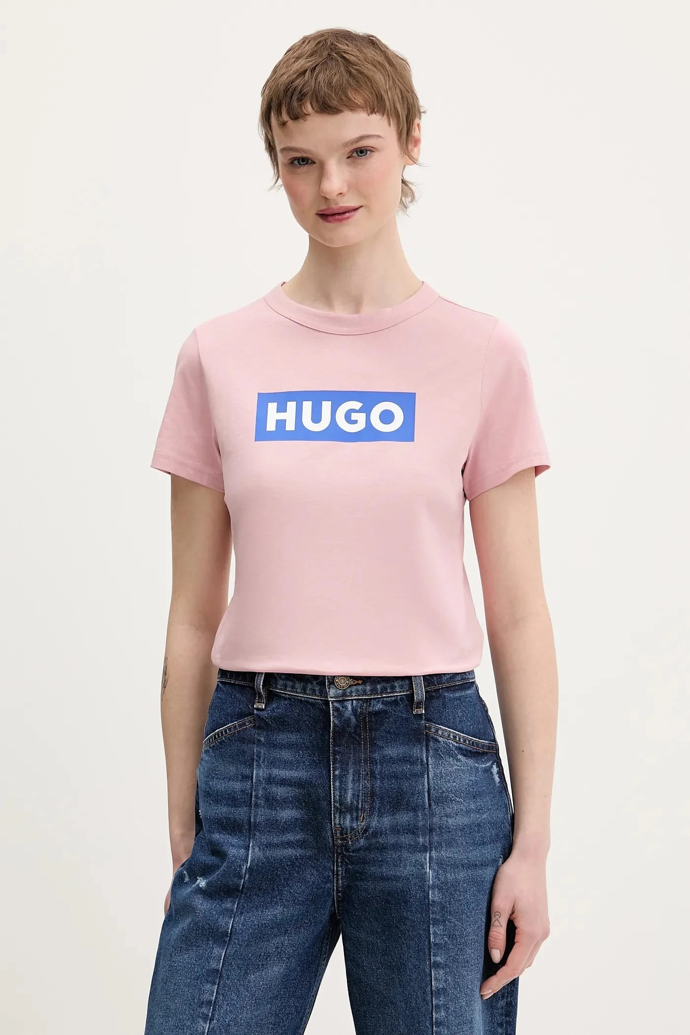 Базовая женская футболка из хлопка Classic Tee_B