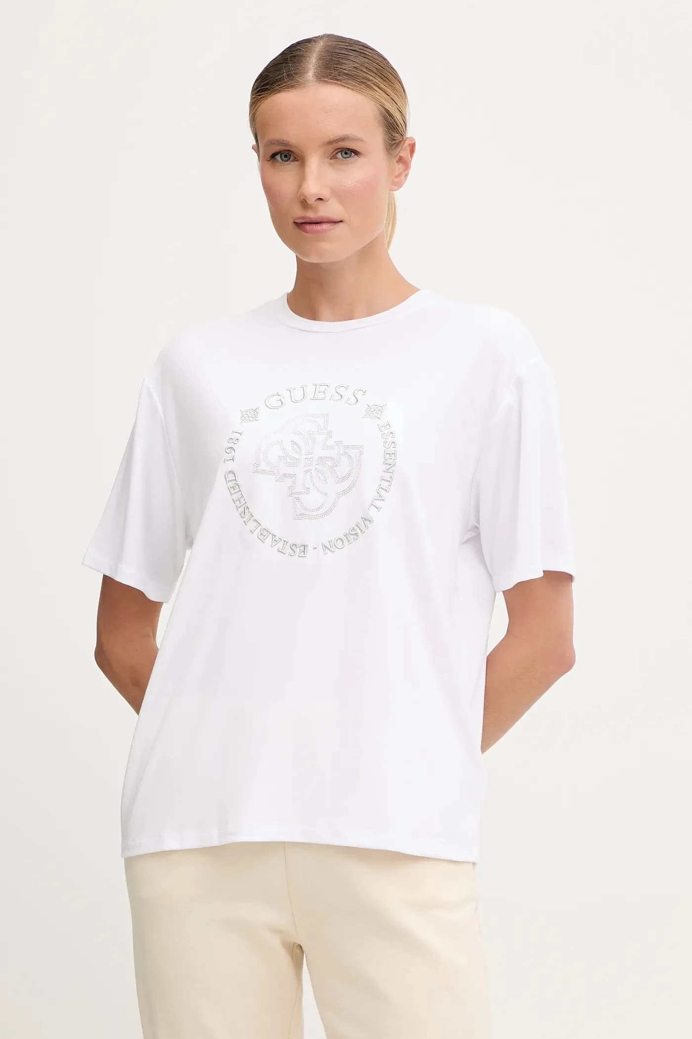 КАРЛА Футболка