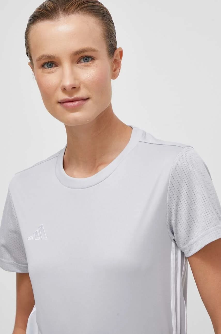 Тренировочная футболка Таблица 23