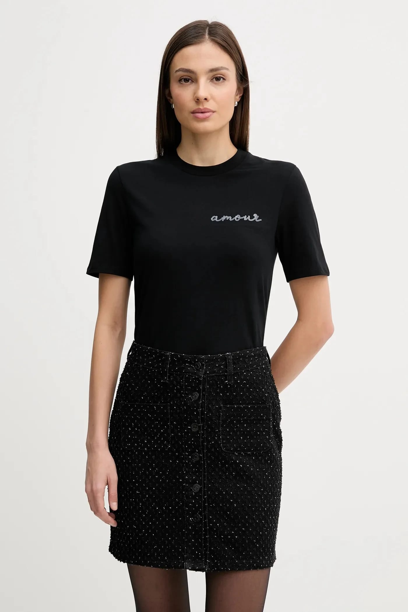 футболка черная для женщин