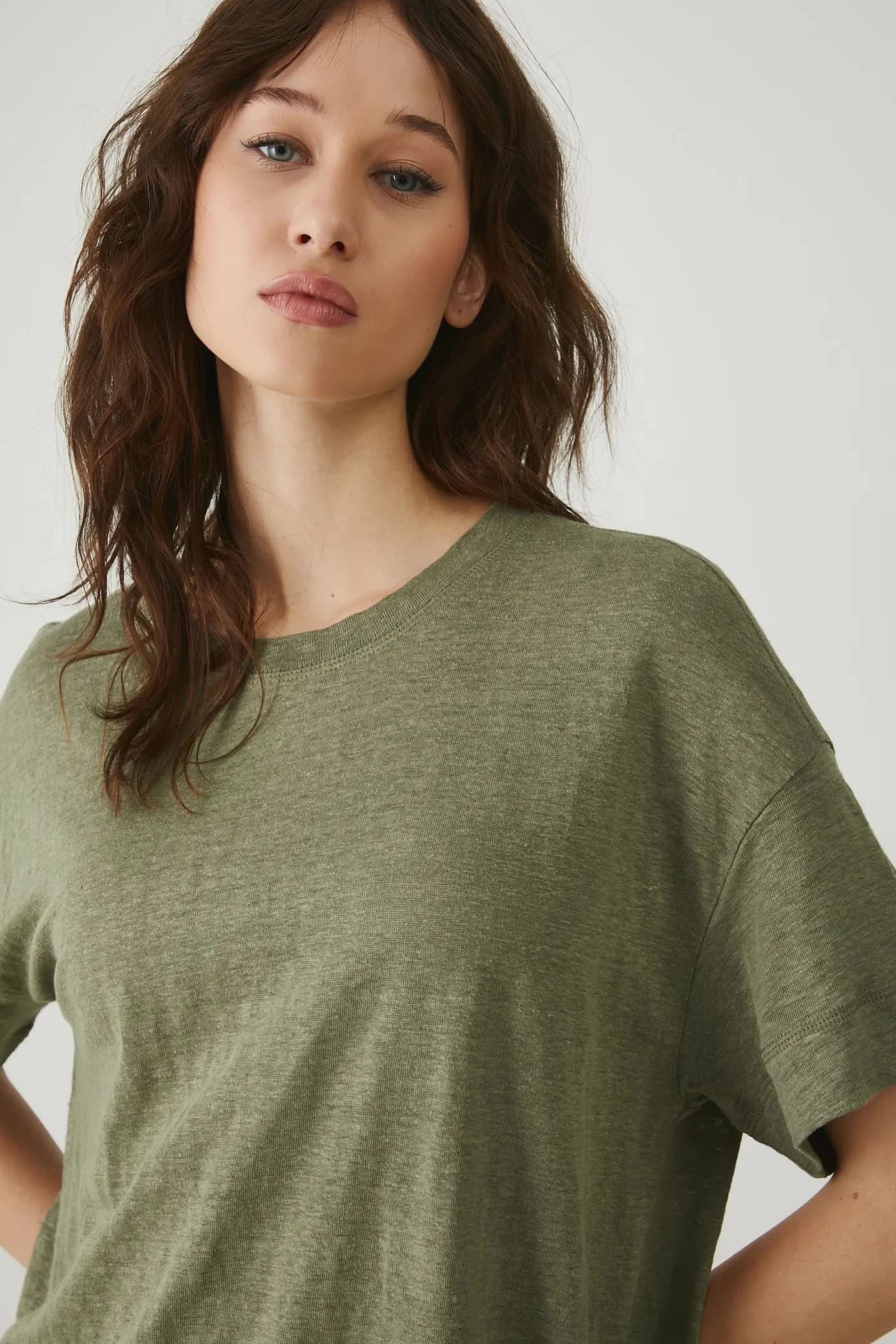 Льняная футболка