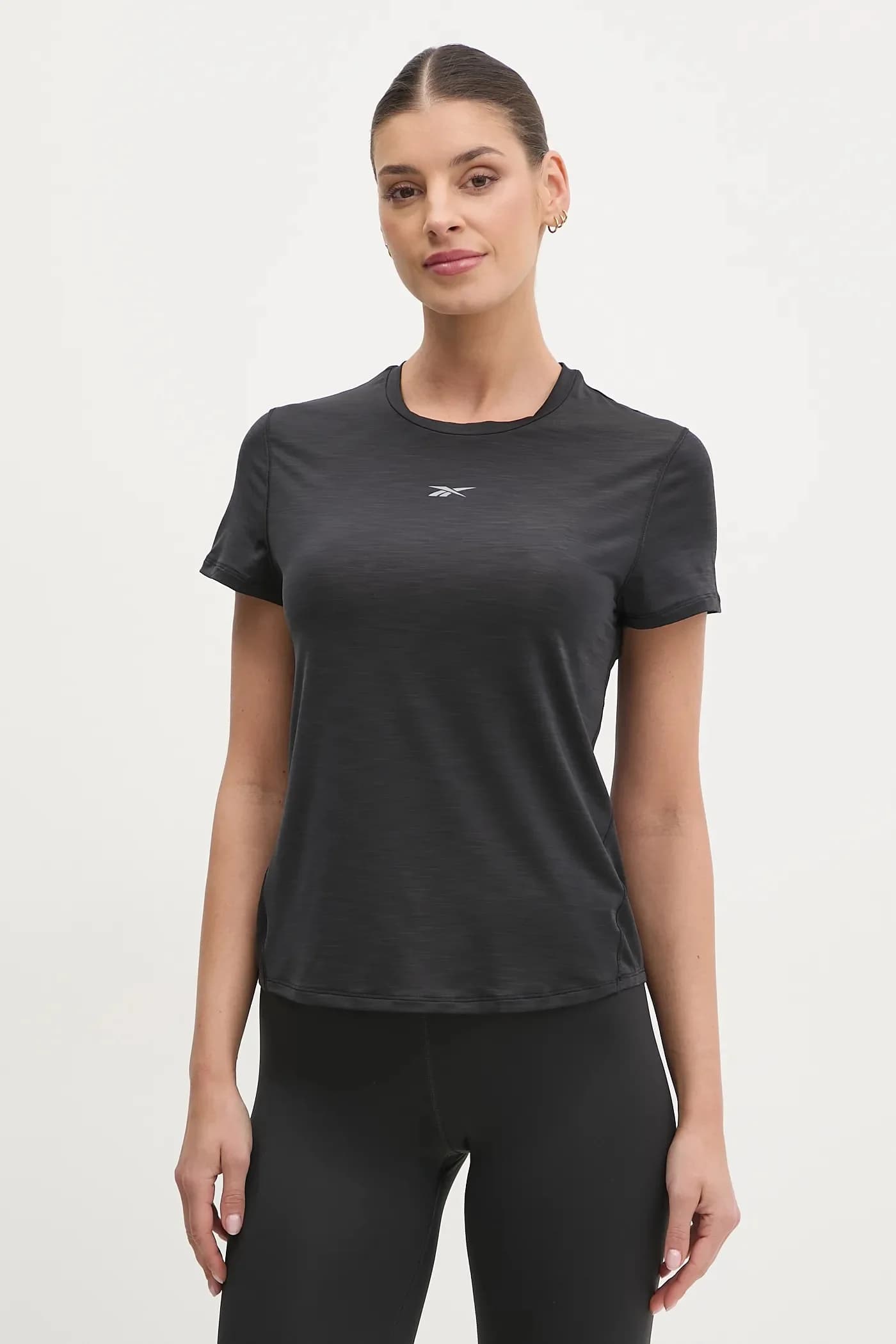 Спортивная тренировочная футболка