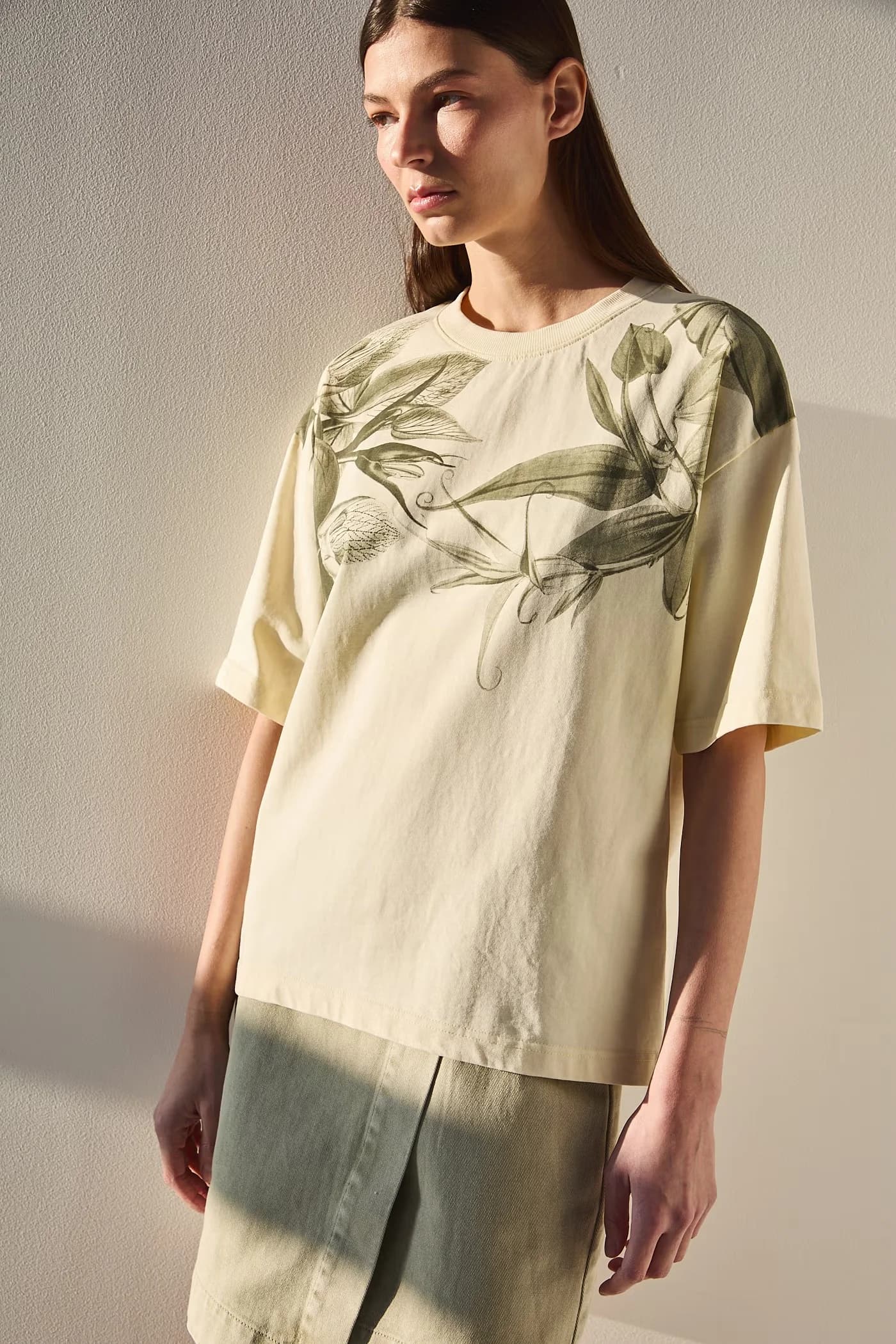 Женская хлопковая футболка оверсайз