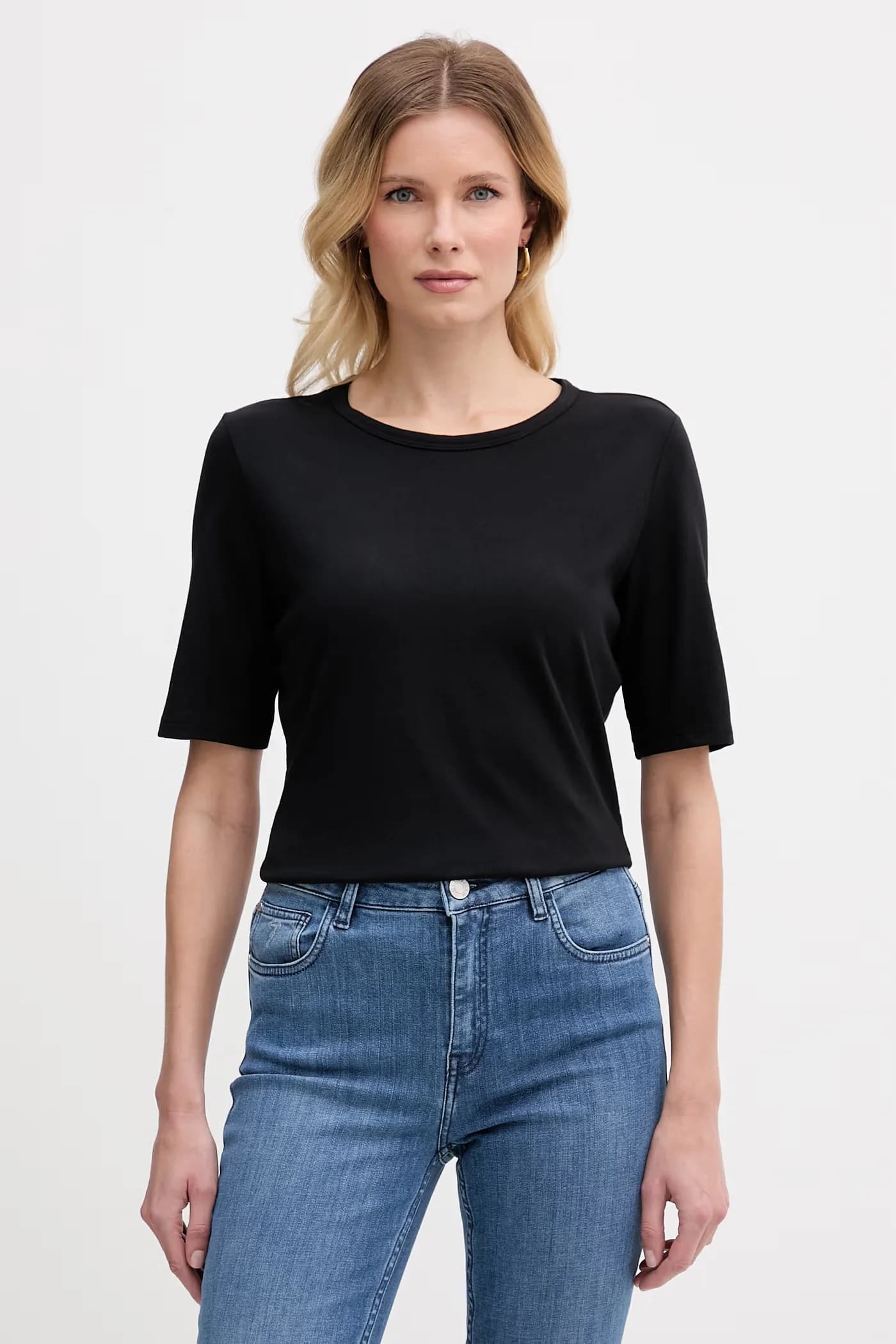 Базовая женская футболка из шелка Evyta