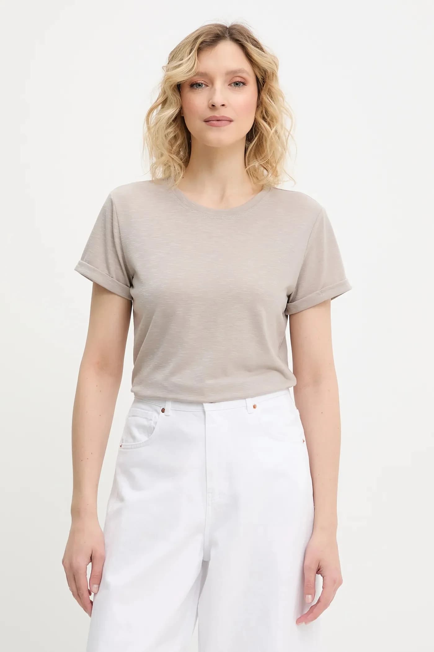 Льняная футболка