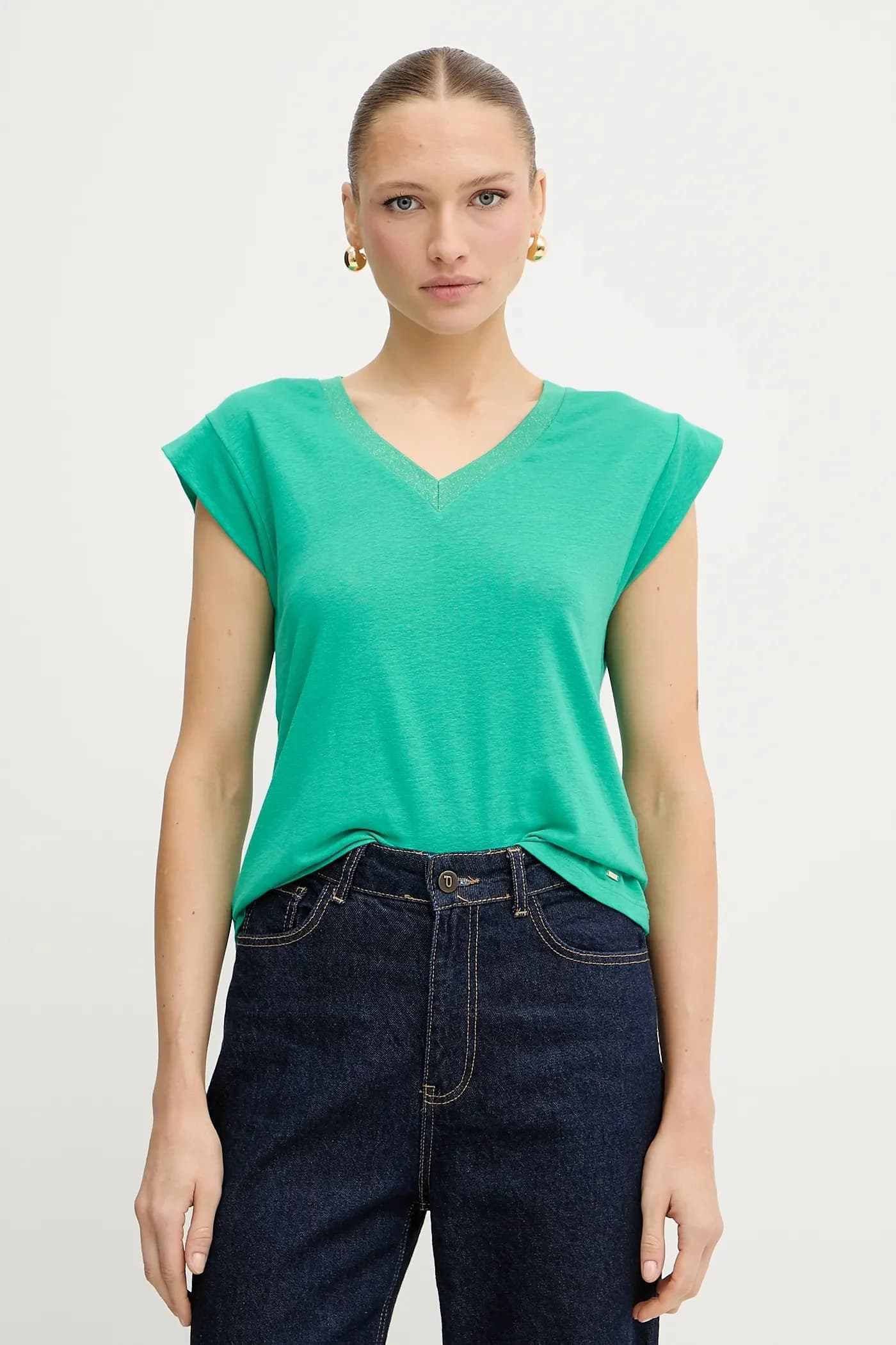 Льняная футболка