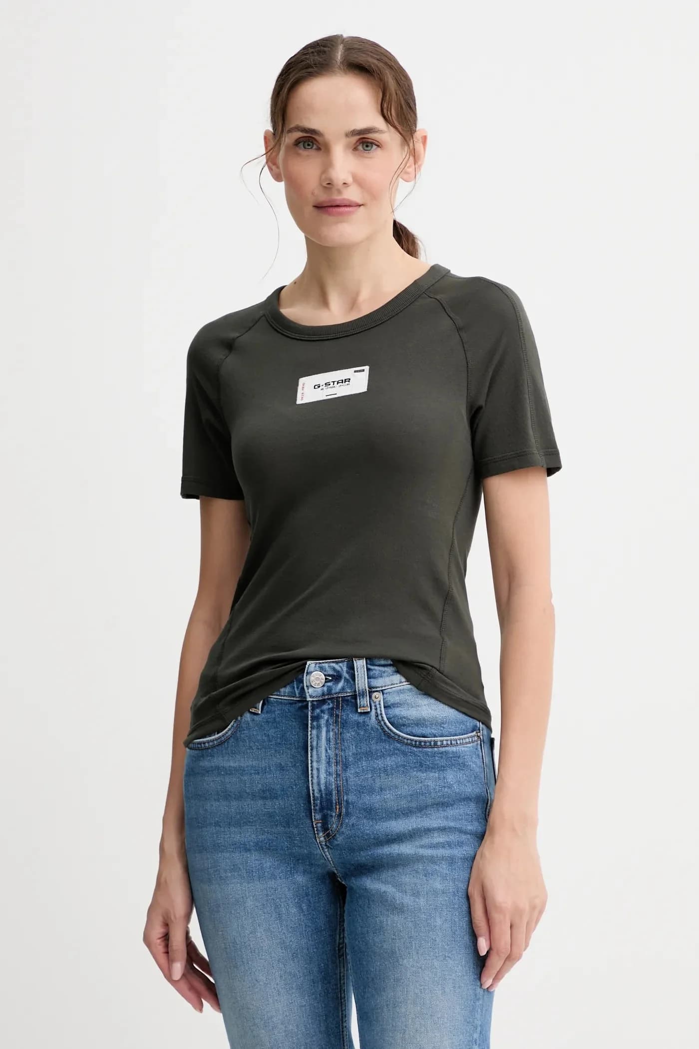 Узкая хлопковая футболка с нашивкой-вышивкой