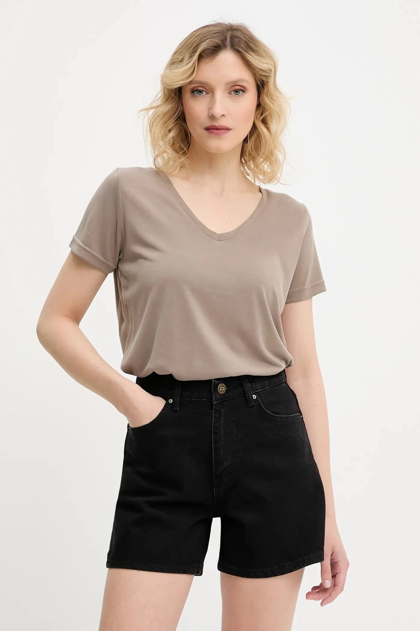 Модальная футболка