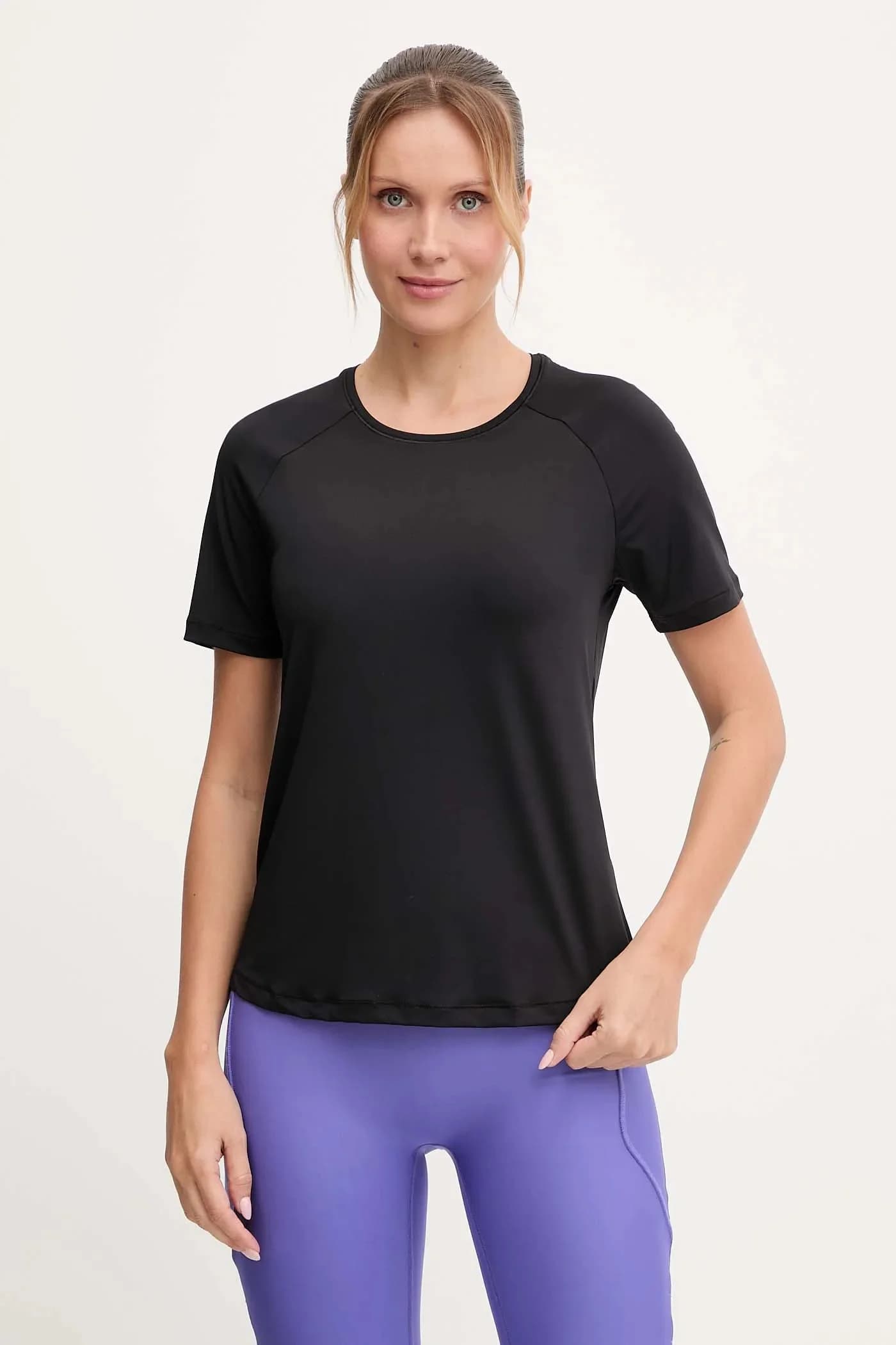 Базовая футболка