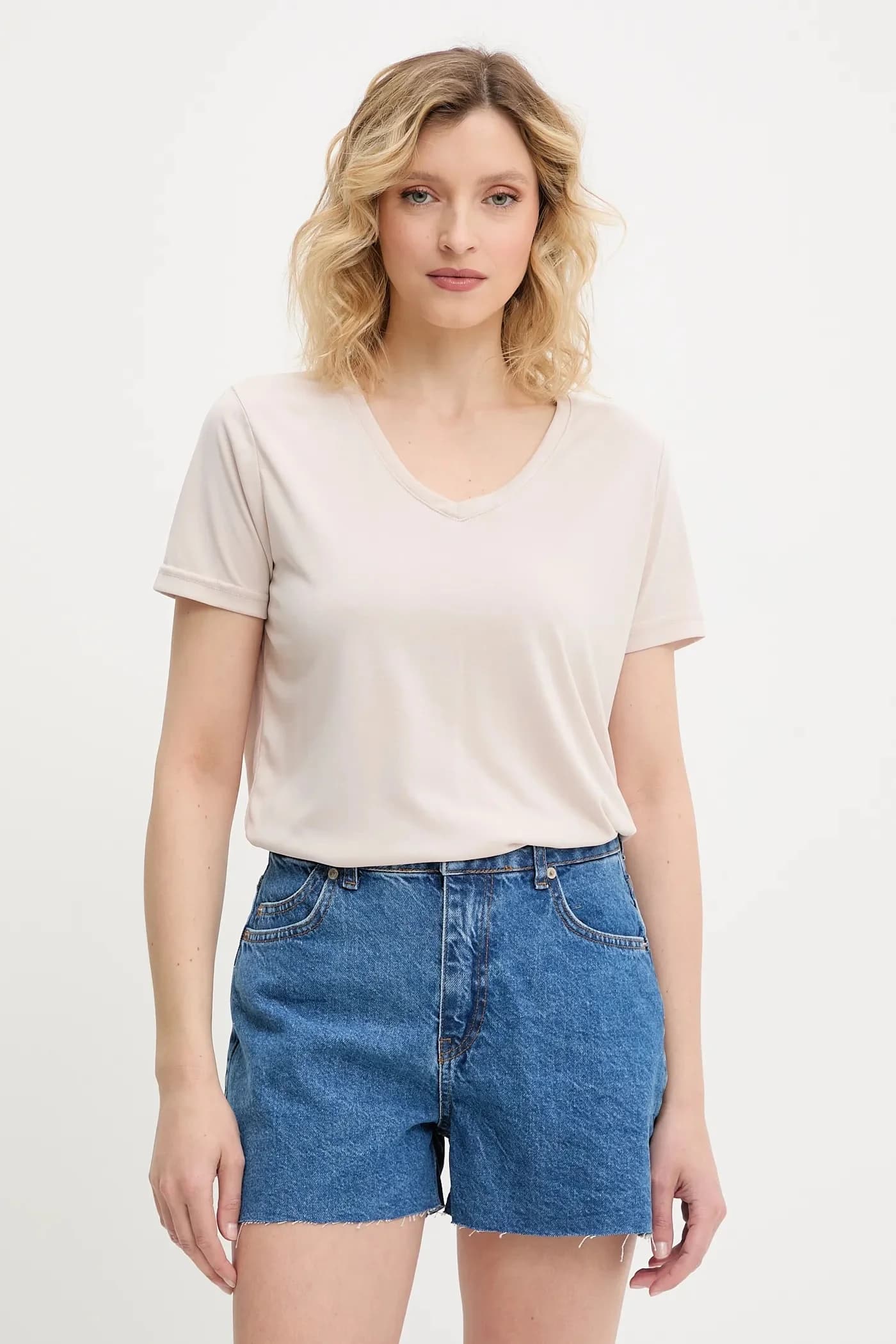 Модальная футболка