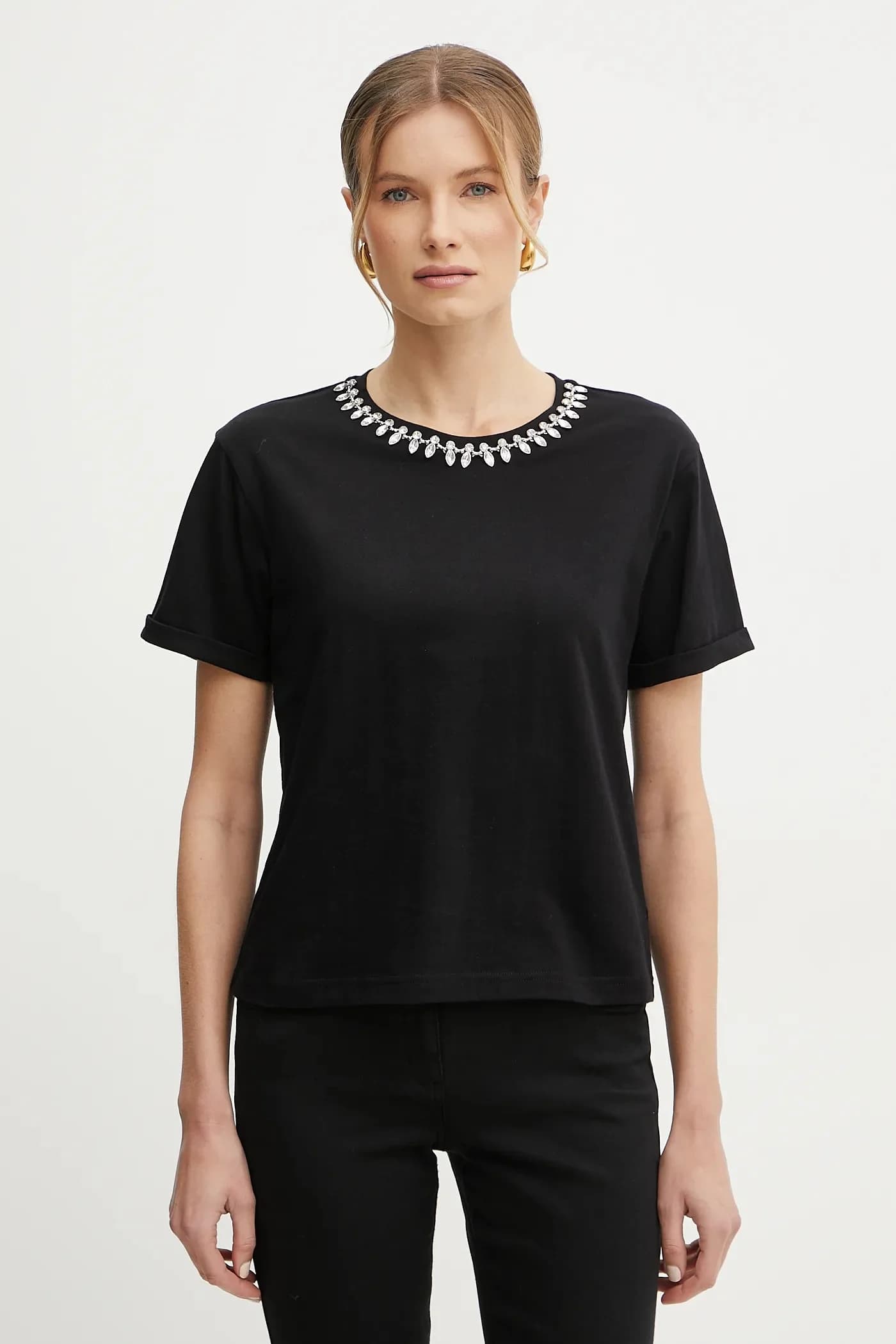 Хлопковая футболка DOUTI