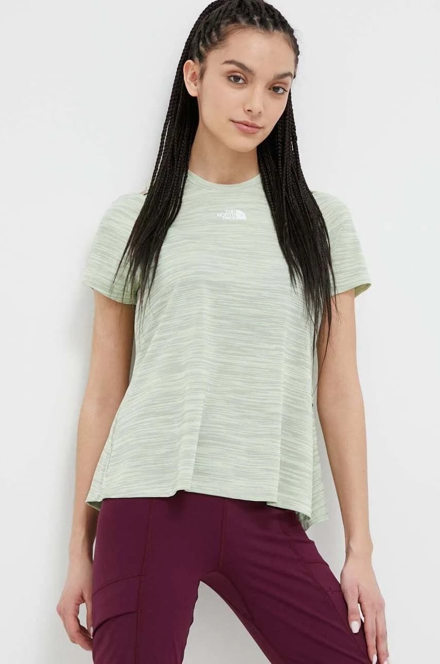 Спортивная футболка