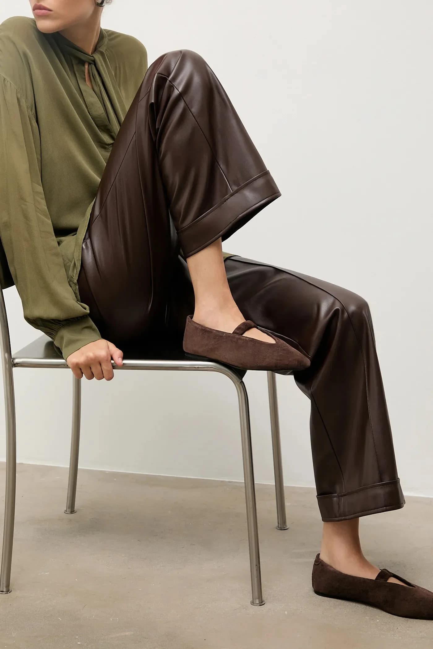 Замшевые балетки