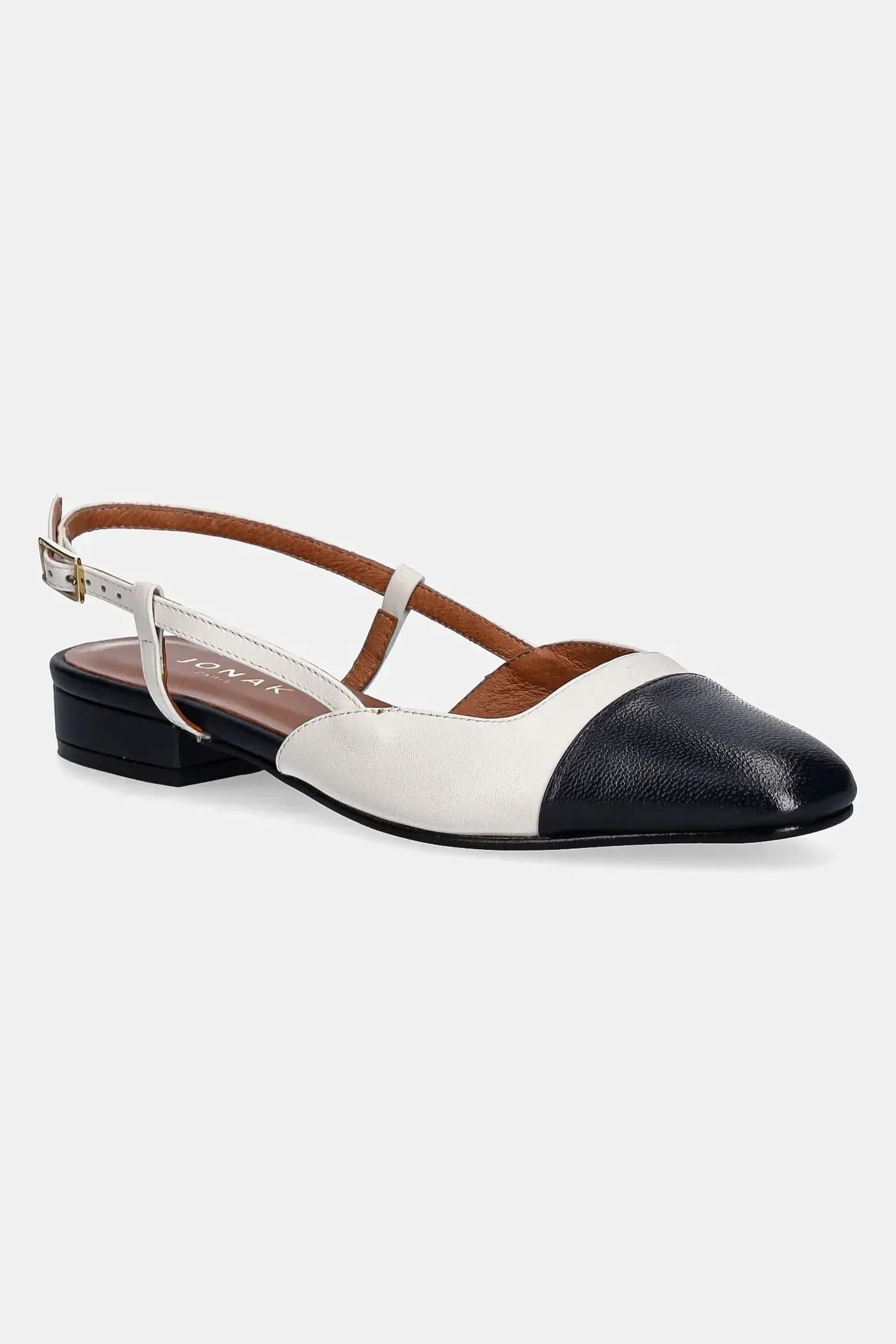 Кожаные балетки DHAPOU