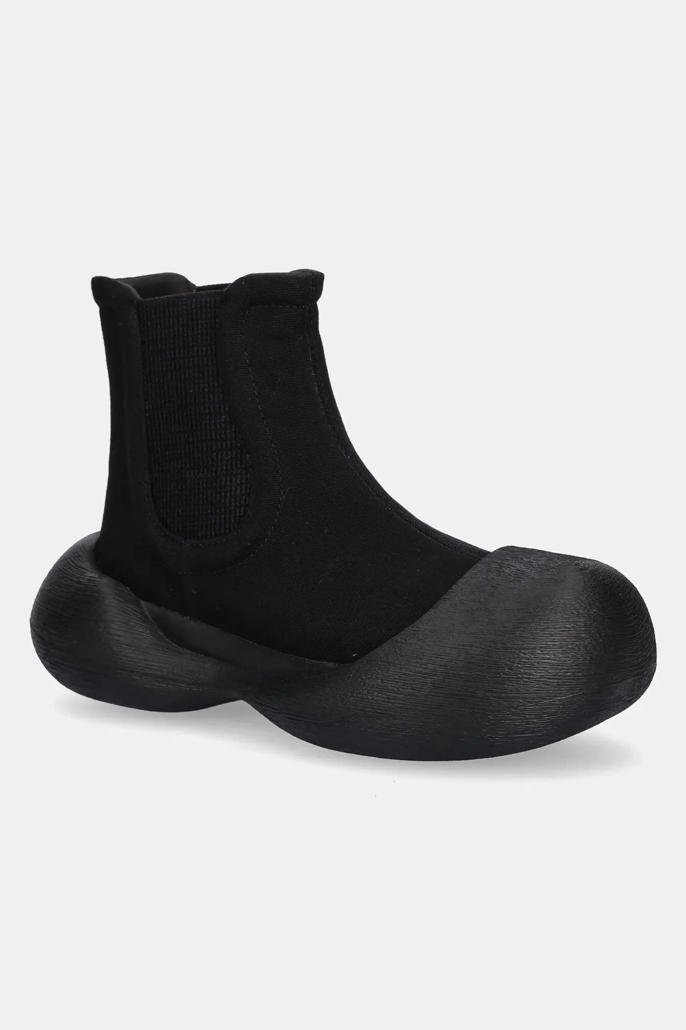 кроссовки Caramba