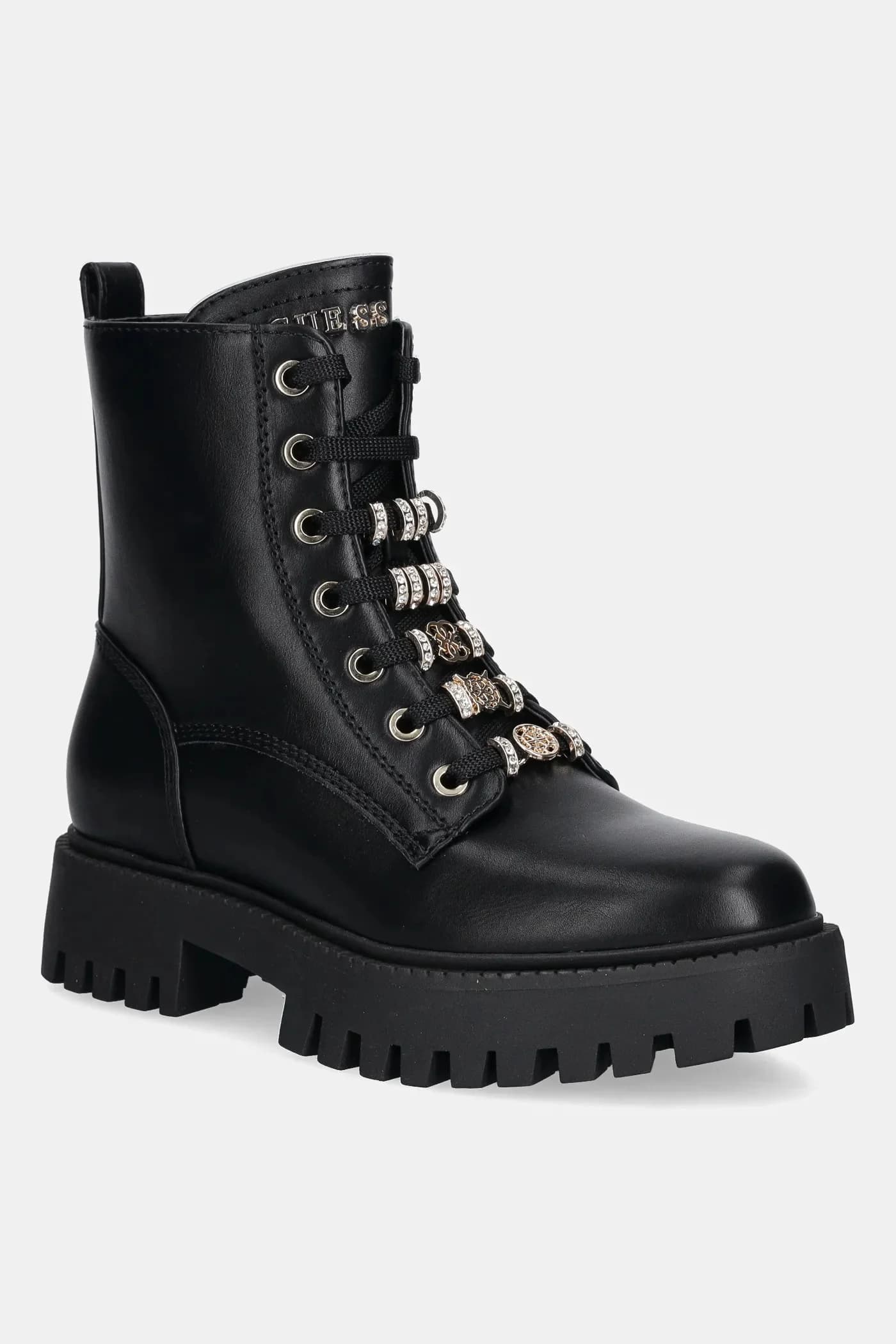 работники ФИОНА