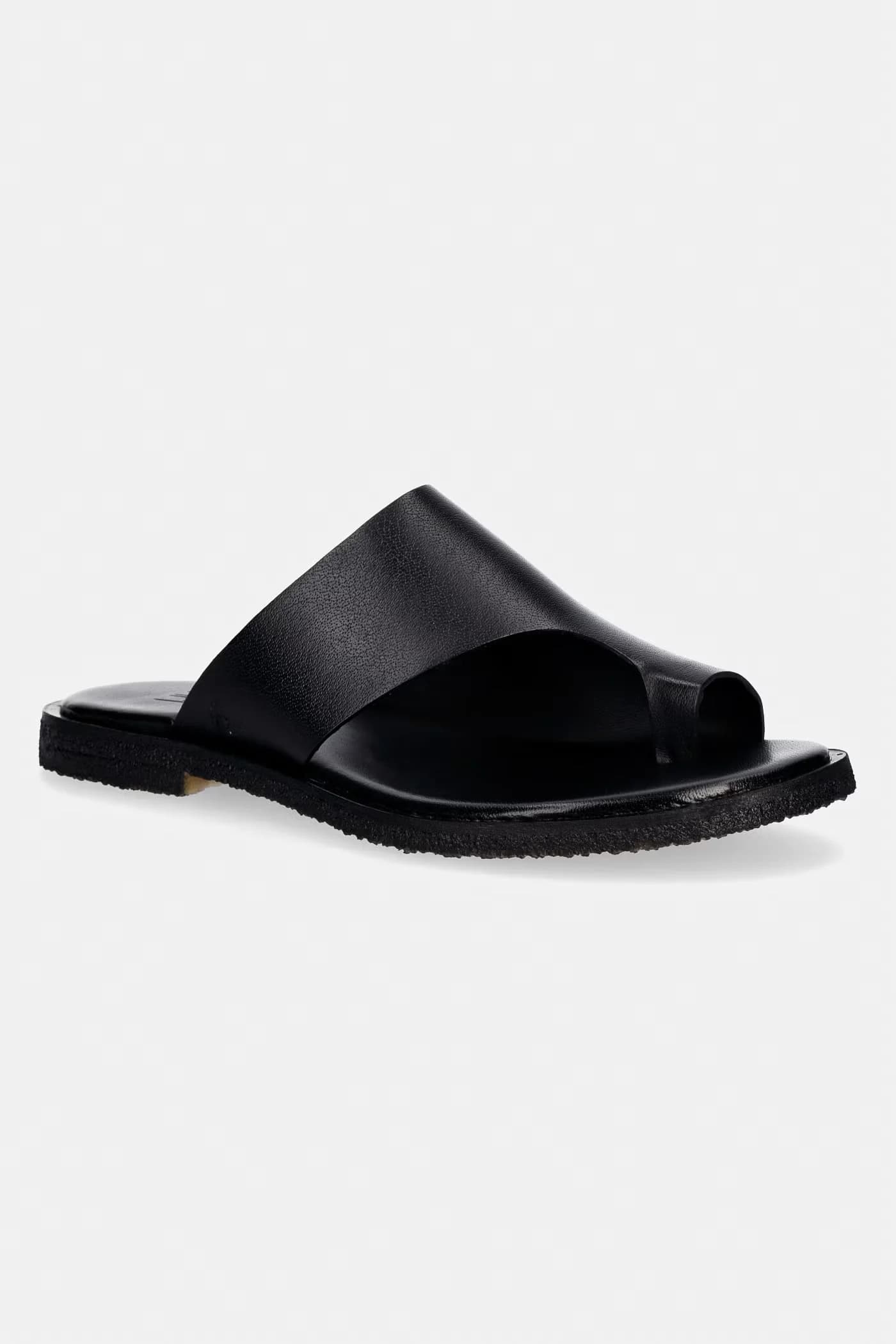 Женские кожаные шлепанцы на плоской подошве