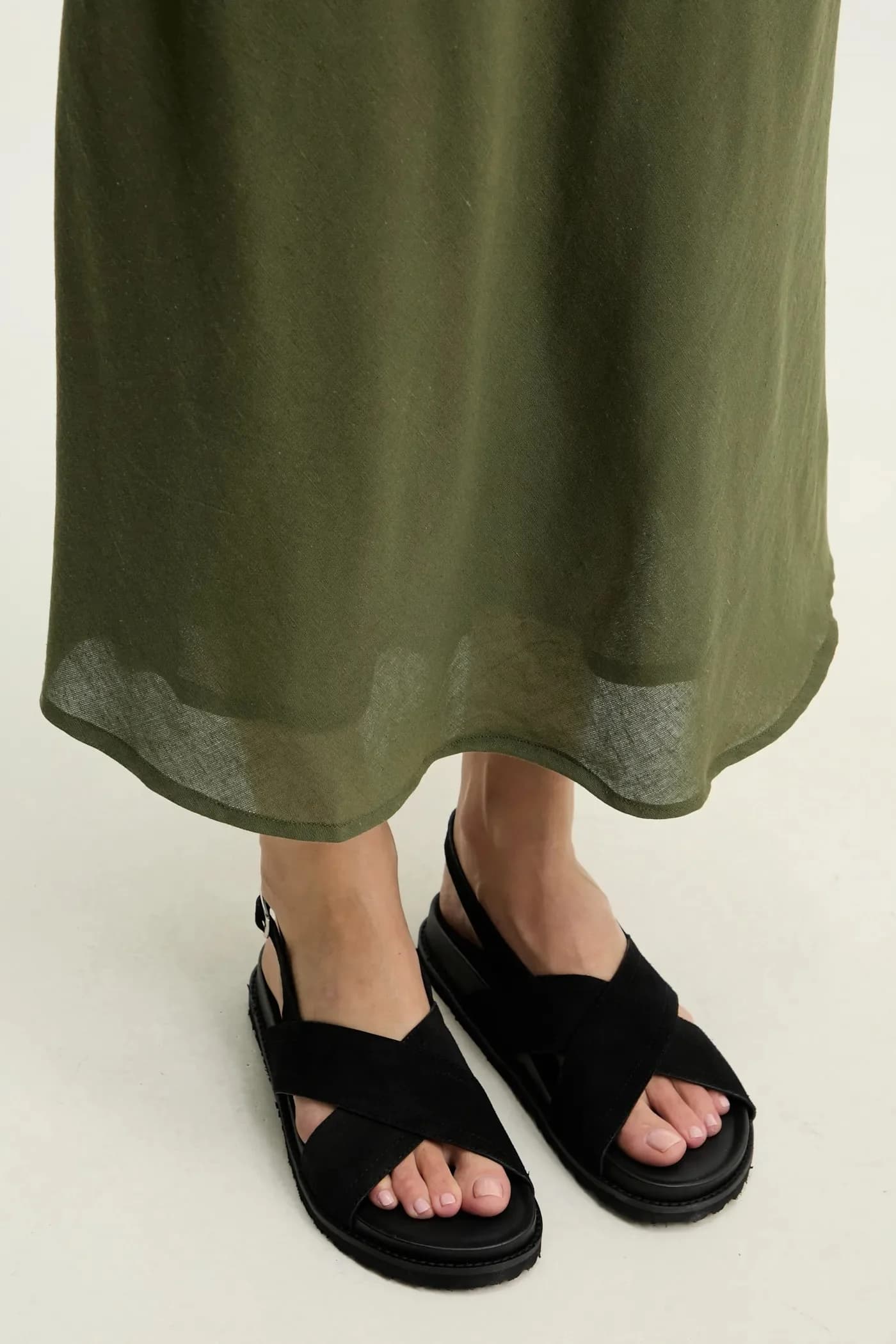 Замшевые босоножки