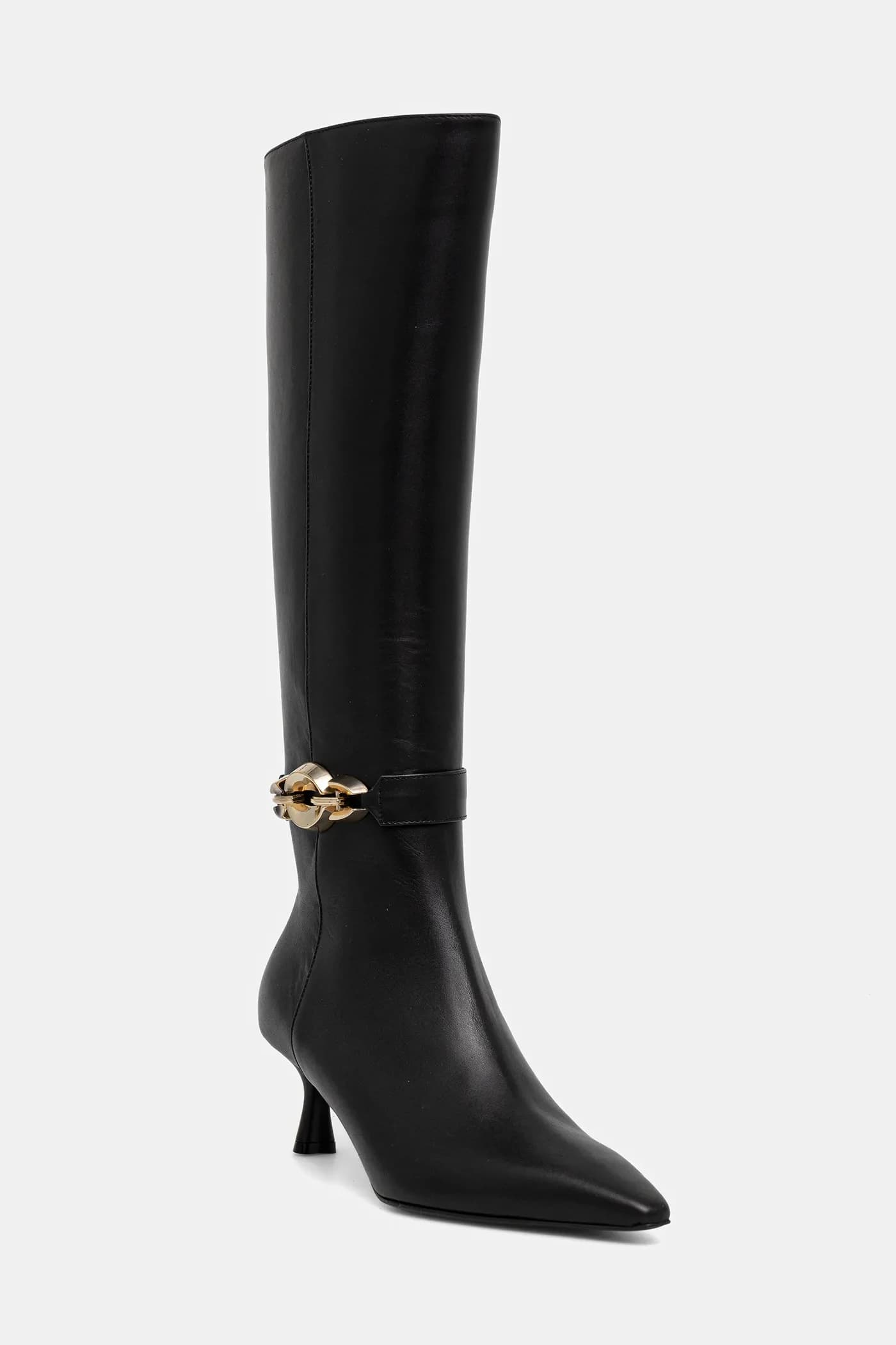 Кожаные сапоги