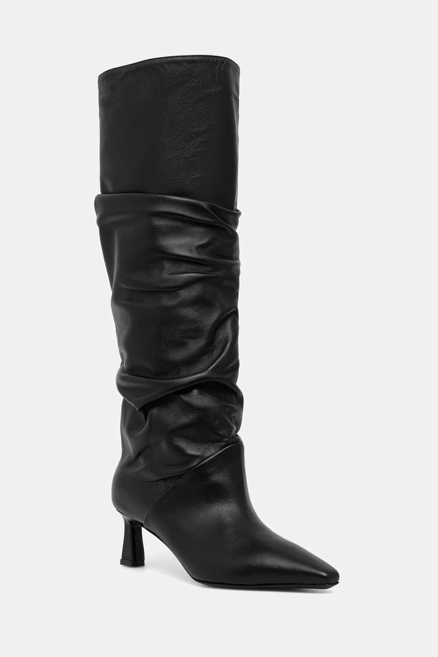 Кожаные сапоги