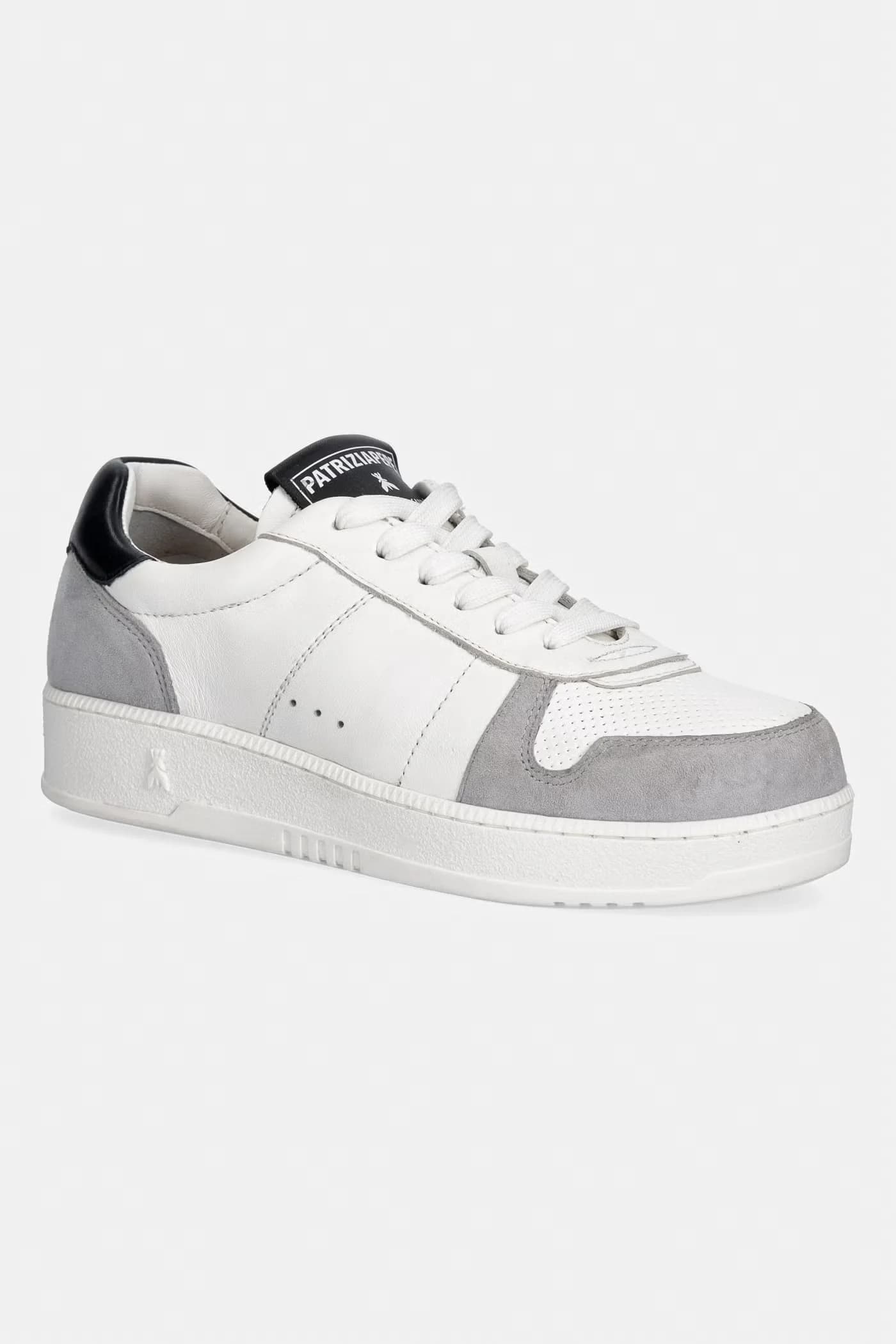 Кожаные кроссовки