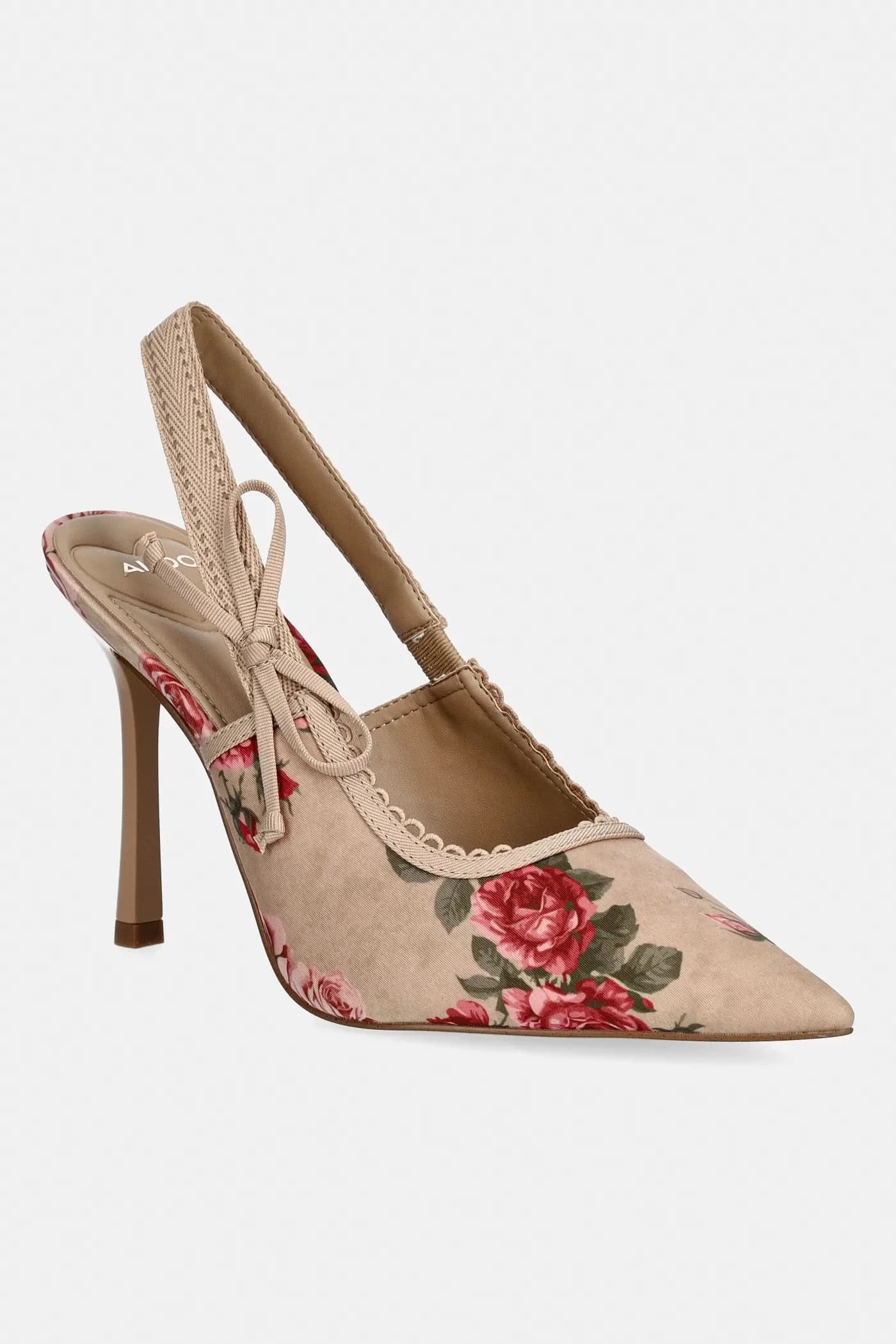 ХЕННИ на высоких каблуках