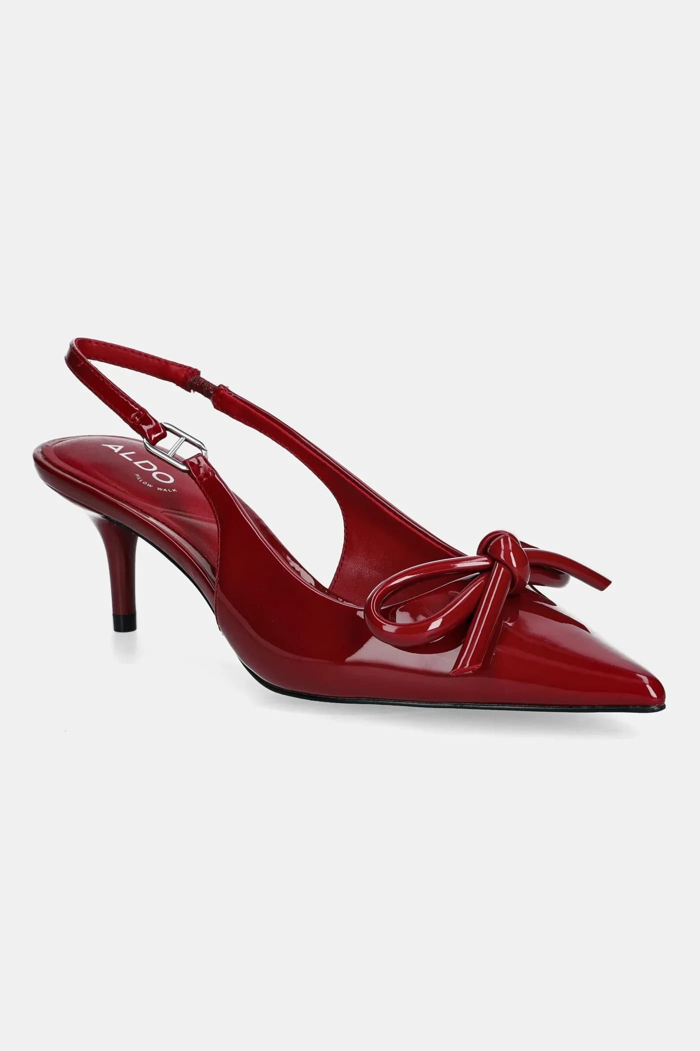 АЯНА на высоких каблуках