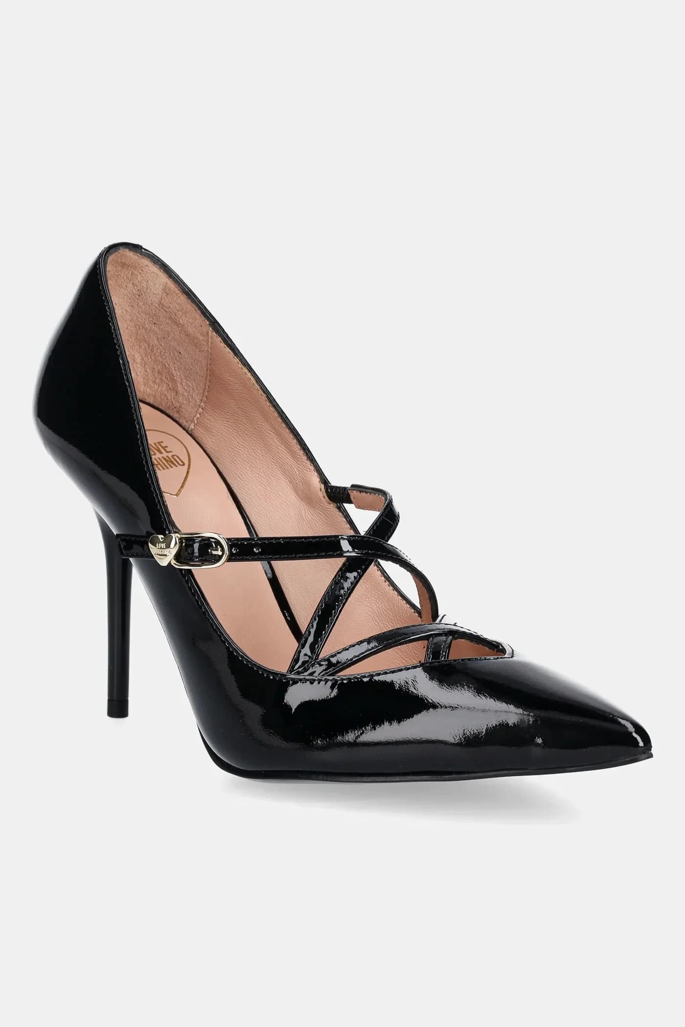 Кожаные туфли на высоком каблуке