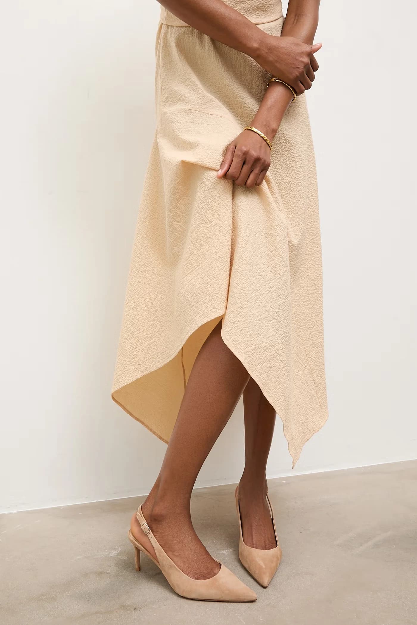 Замшевые туфли на высоком каблуке