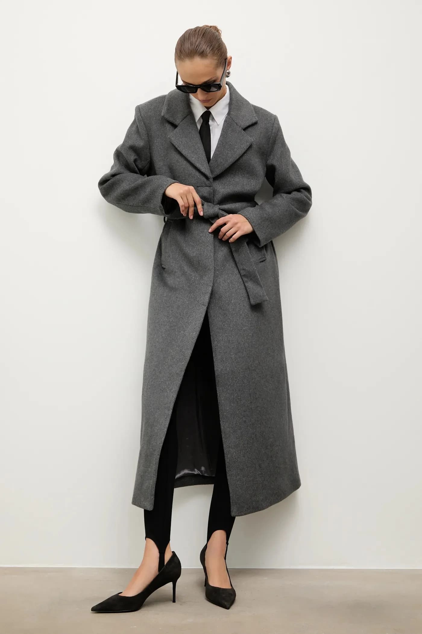 Замшевые туфли на высоком каблуке