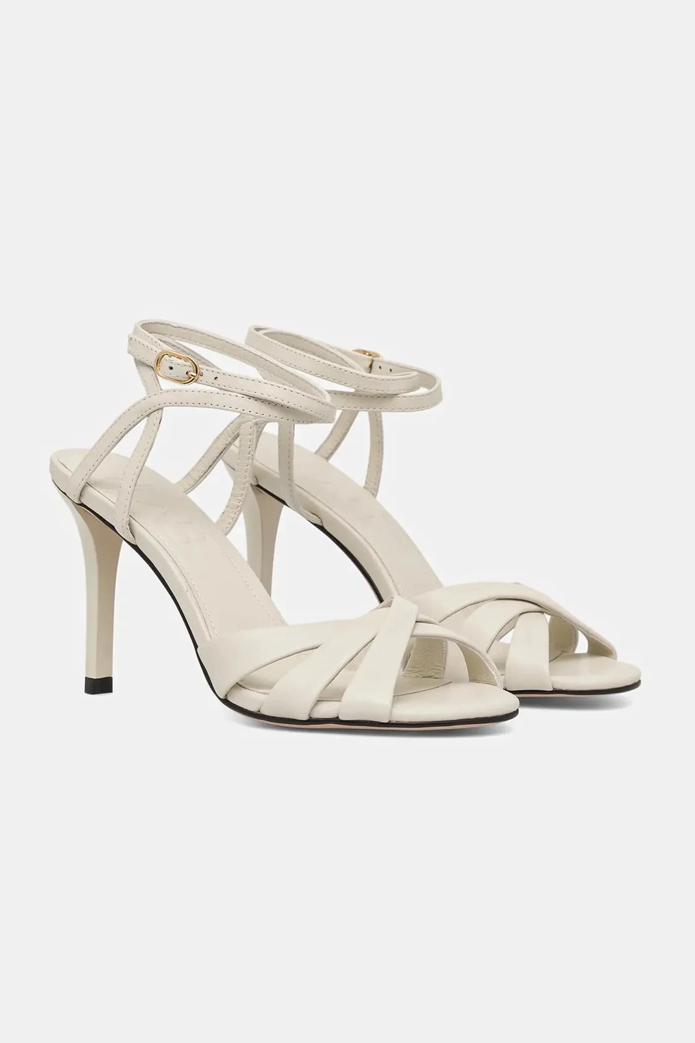 Кожаные сандалии