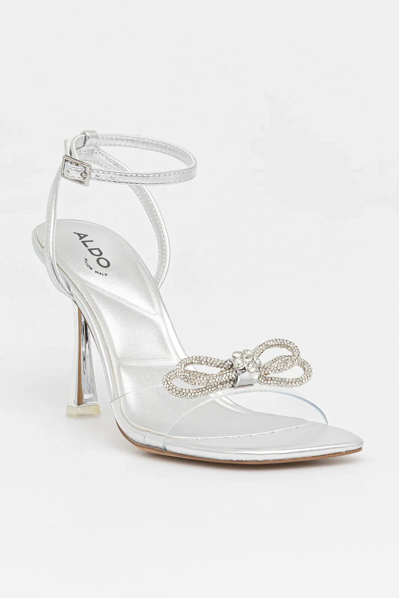 босоножки OZLEY