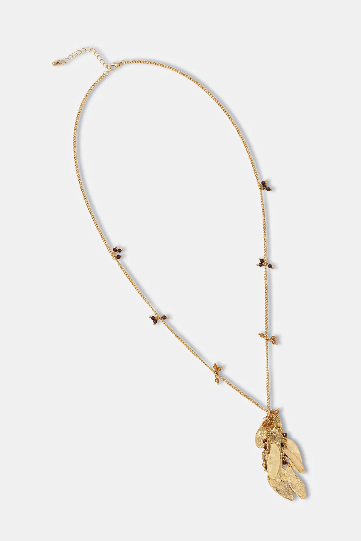 Женское колье с кулоном