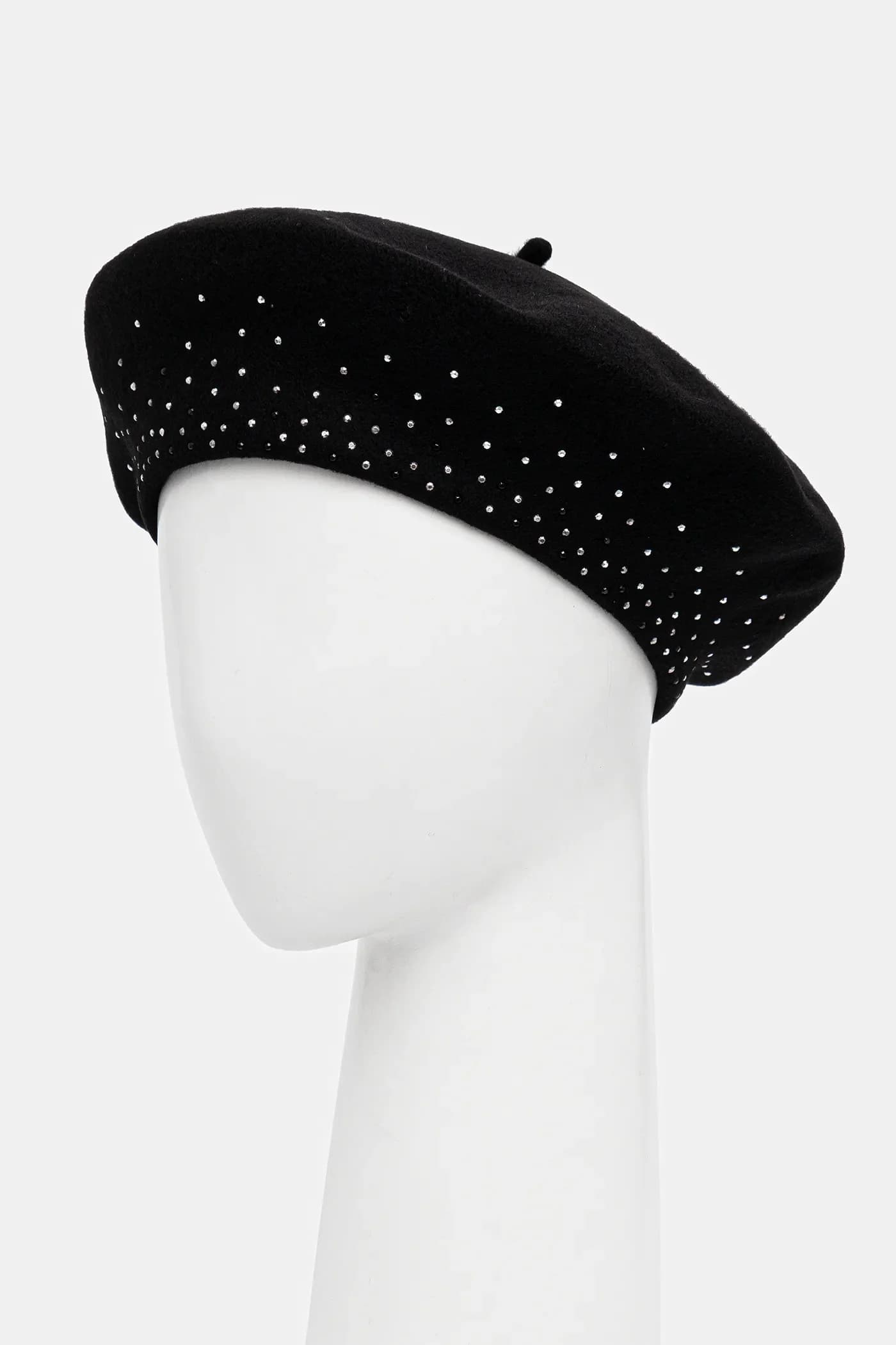 Шерстяной берет