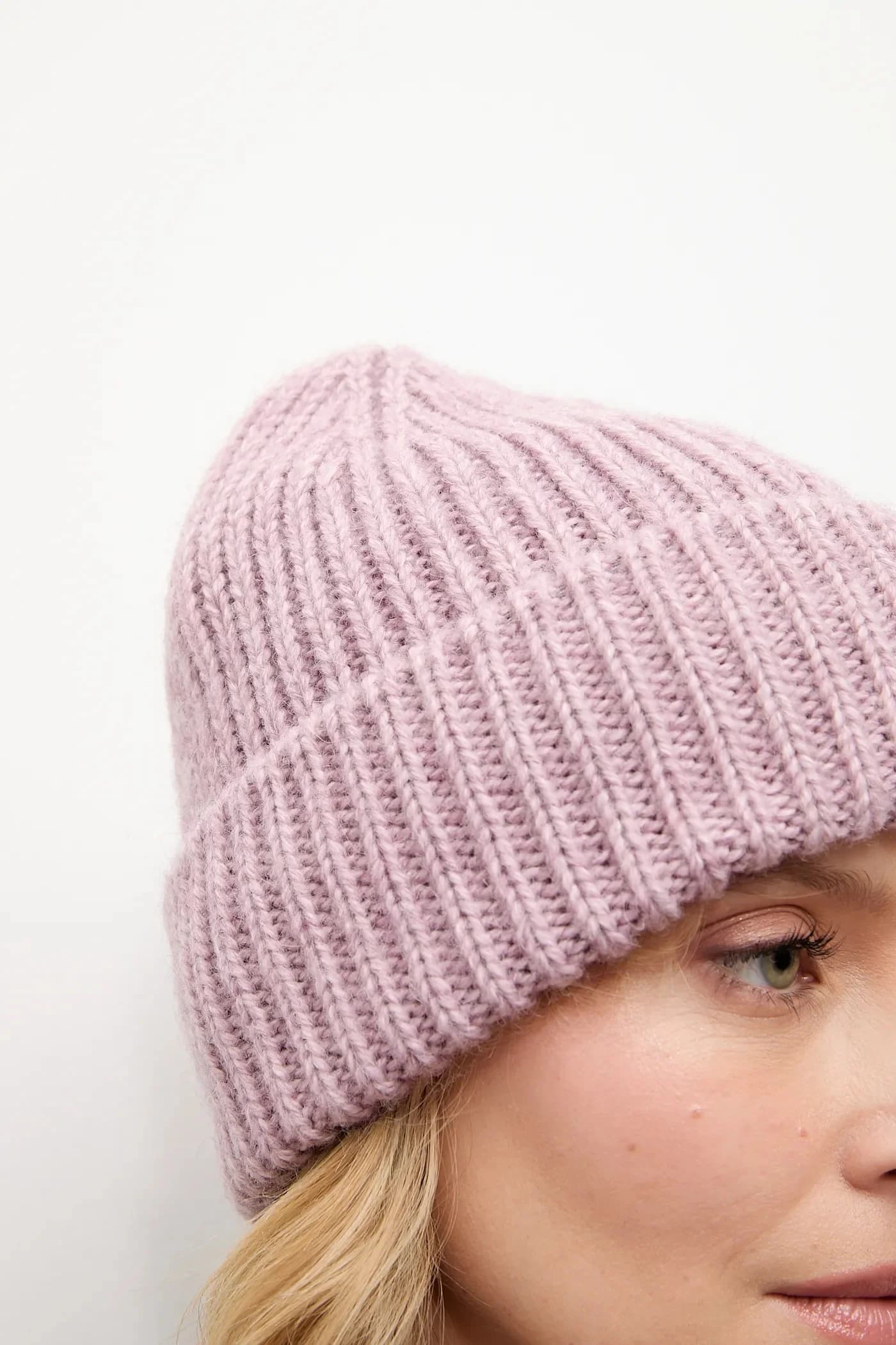 Шерстяная шапка