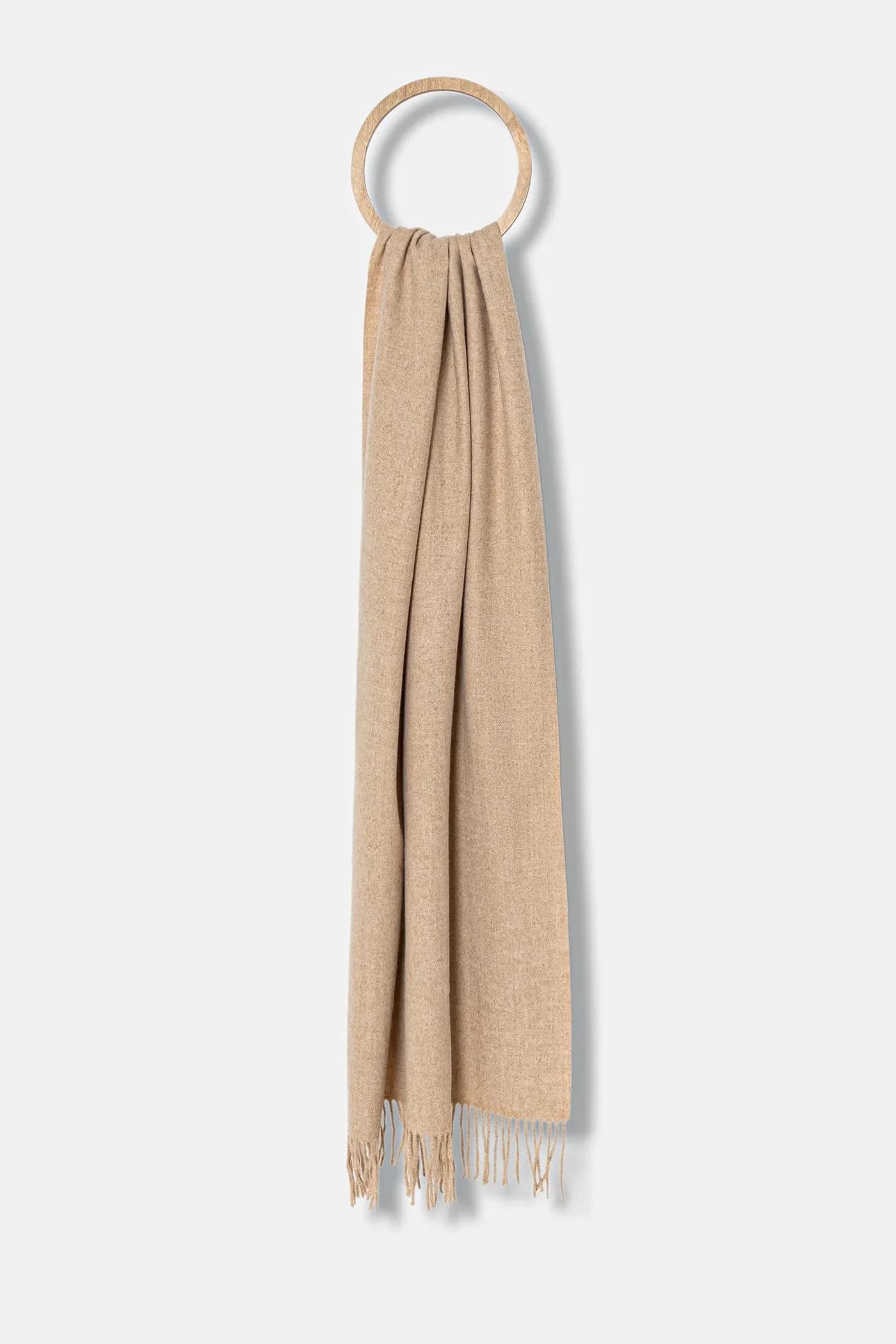 Шерстяной шарф