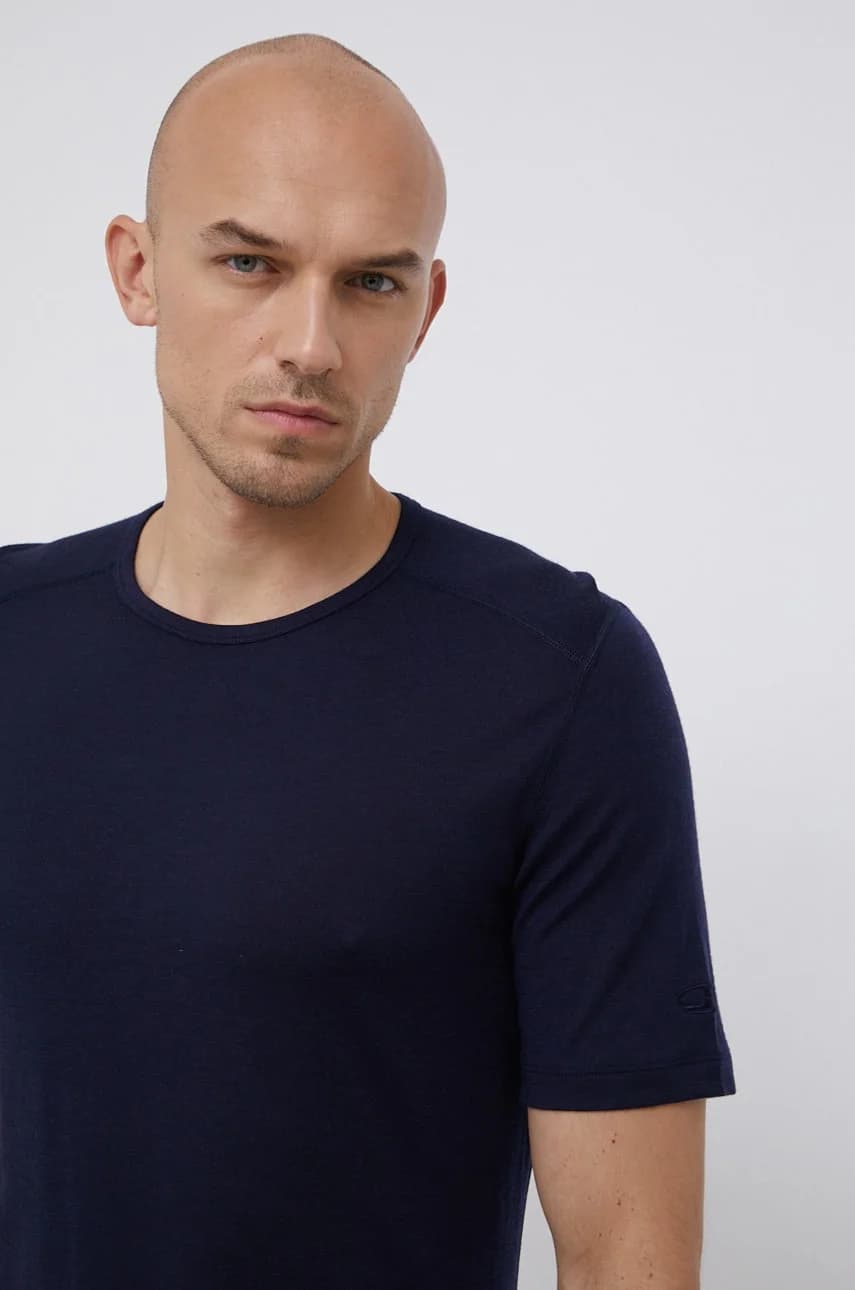 Шерстяная футболка