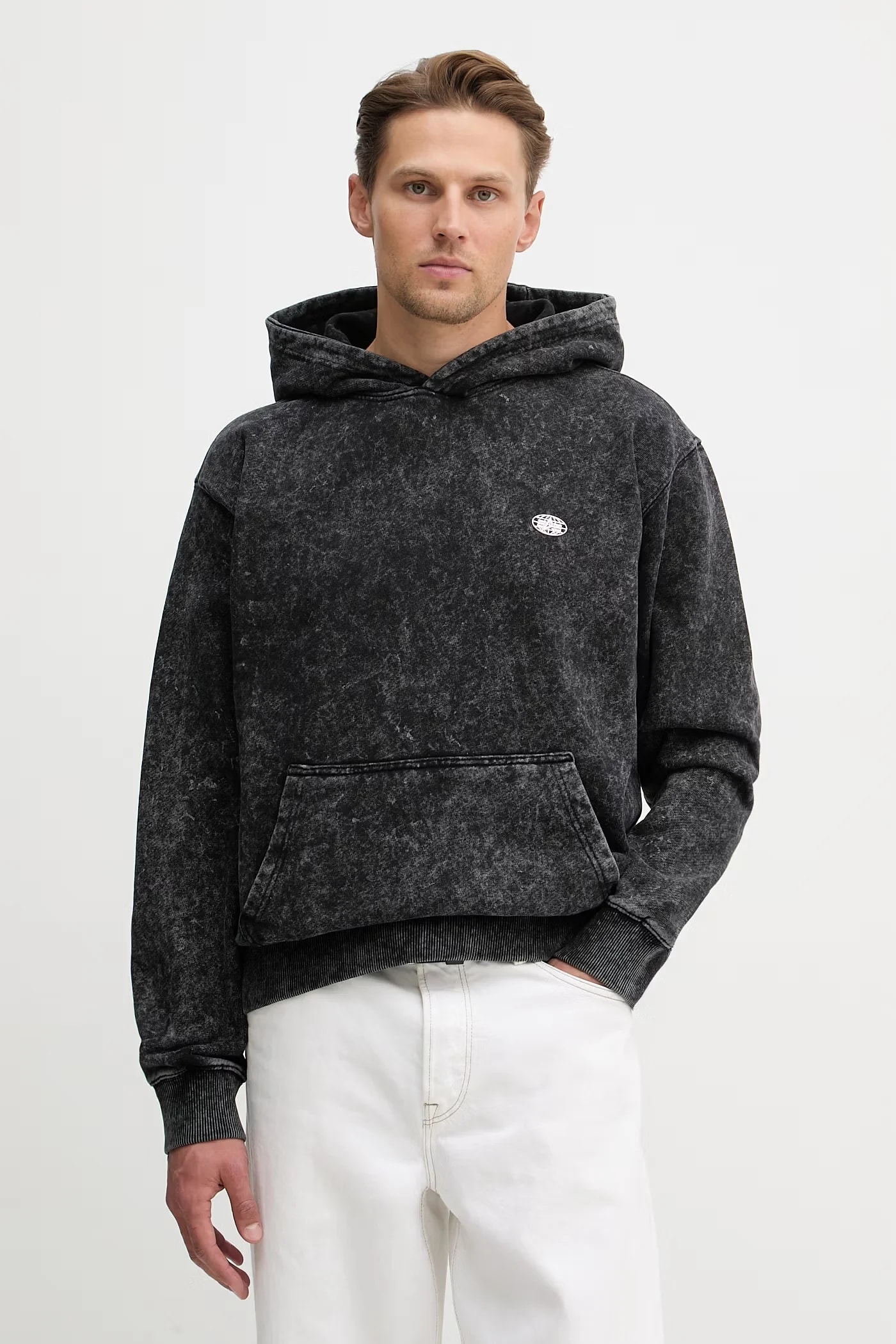 Хлопковая толстовка World Embroidery Hoodie